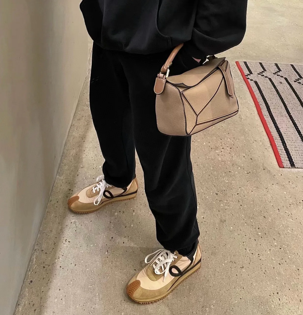 Кроссовки Женские Loewe 9432