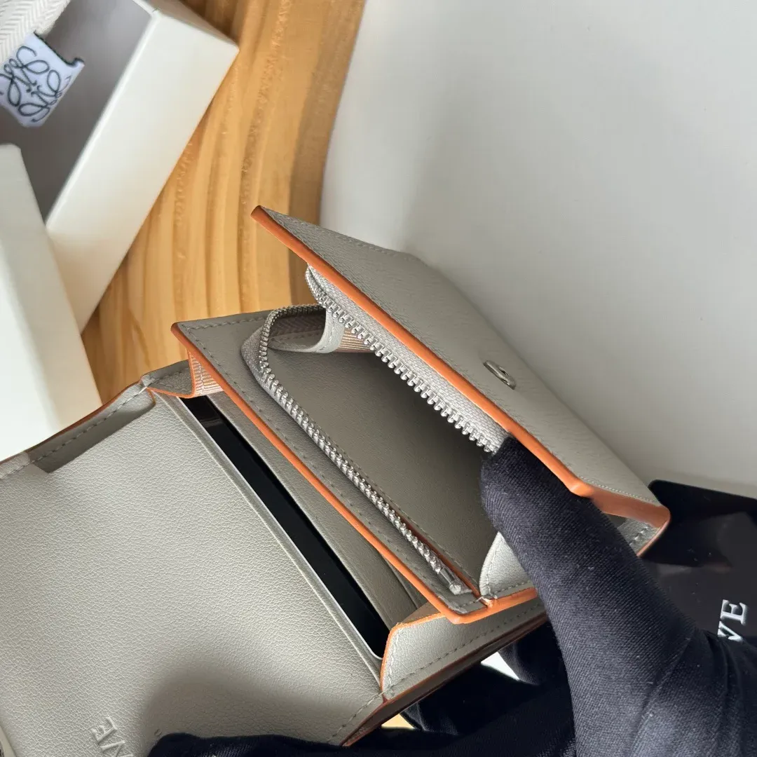 Клатчи Женские Loewe 617223