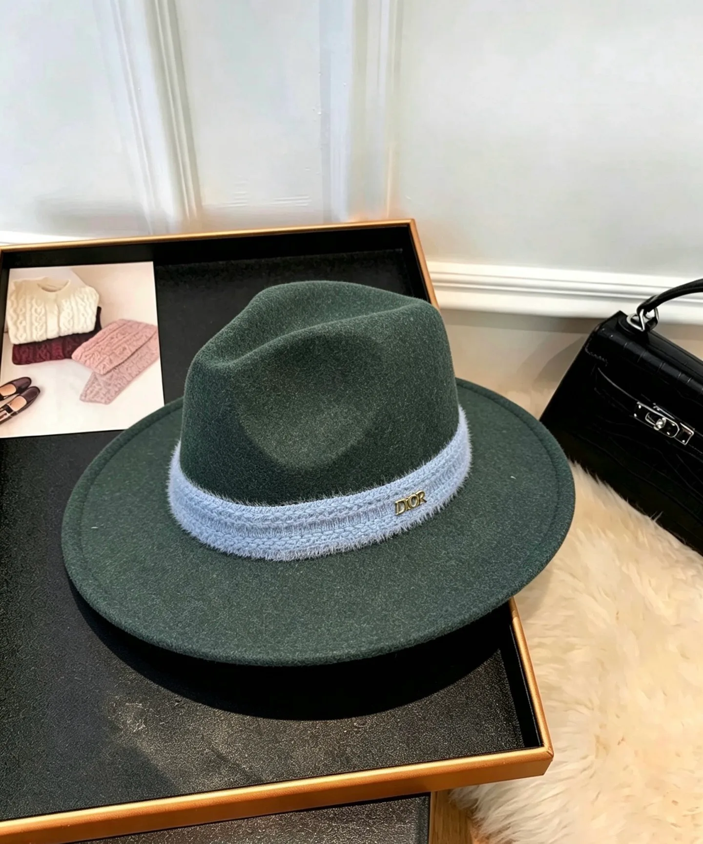 Головные Уборы Christian Dior 18093236