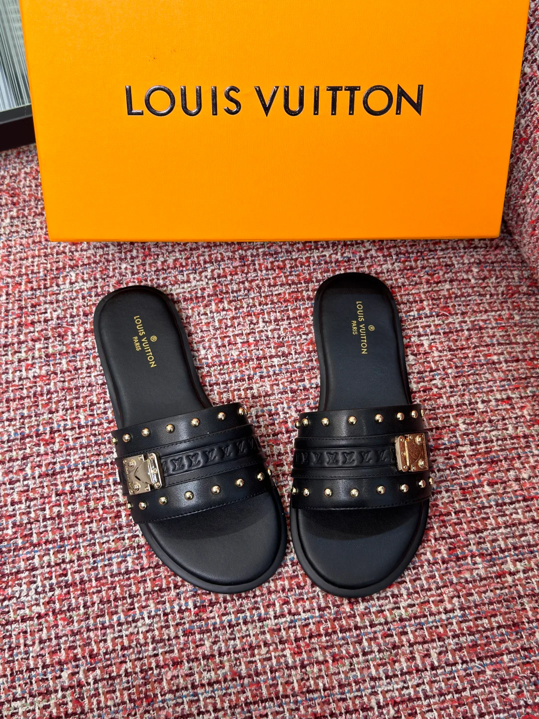 Шлепанцы Женские Louis Vuitton 16983525