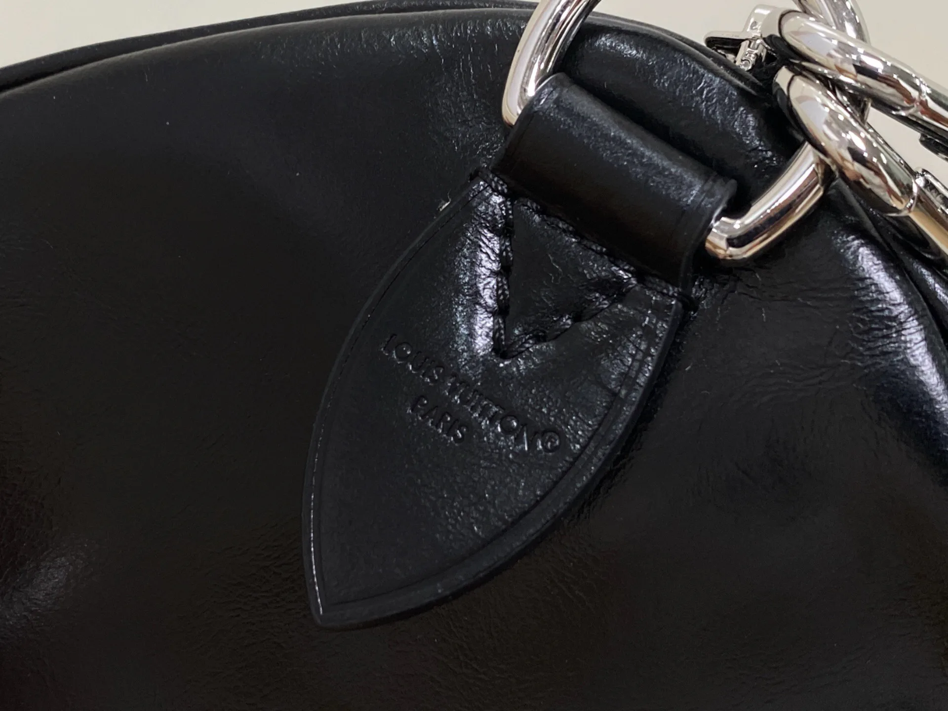 Классические Сумки Женские Louis Vuitton 12798949