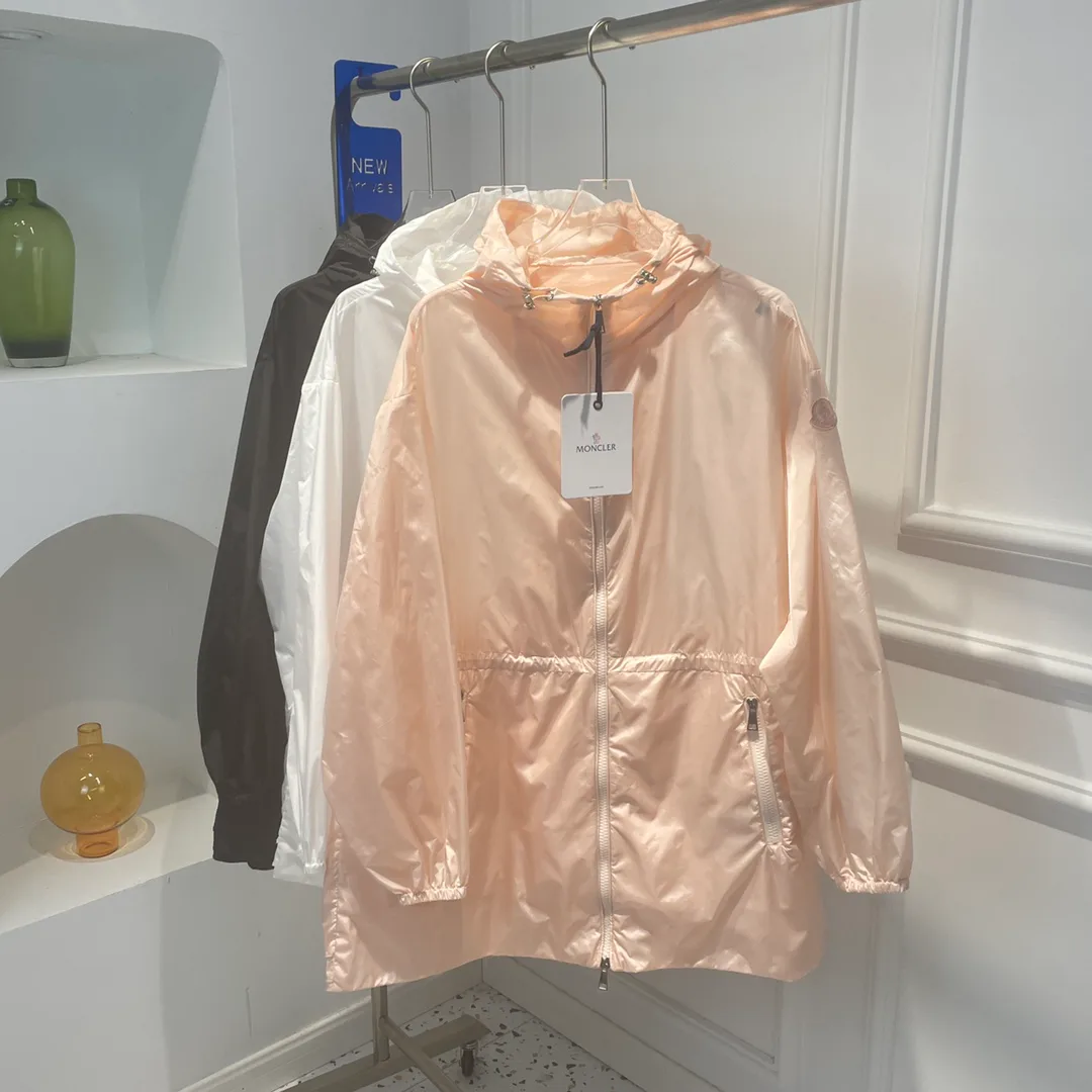 Куртки И Пуховики Женские Moncler 11239216