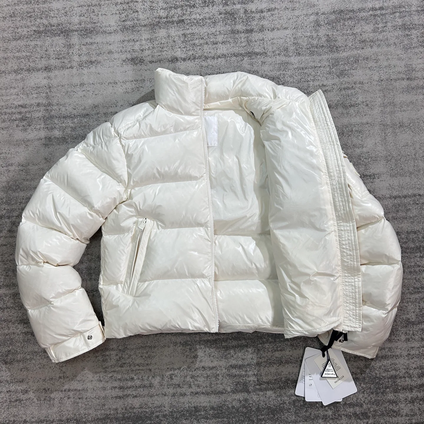 Куртки И Пуховики Женские Moncler 18725434