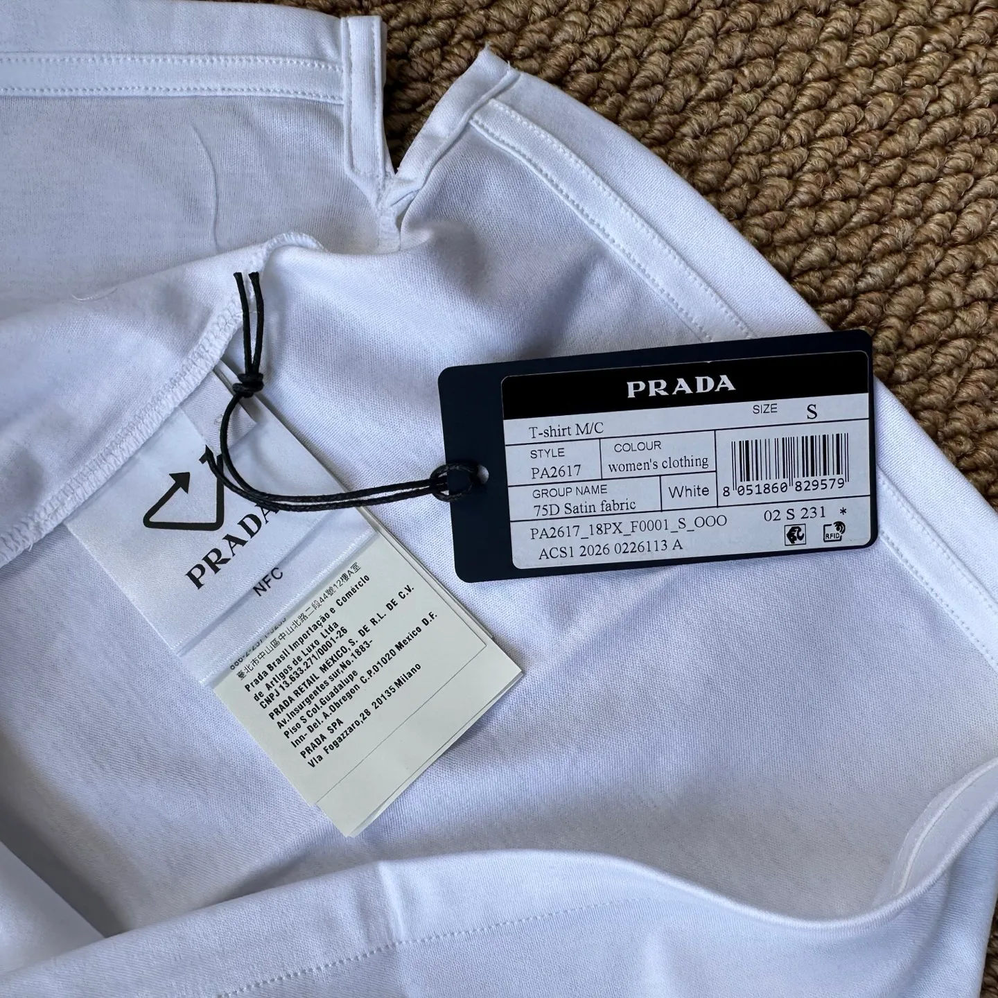 Футболки Женские Prada 5892821