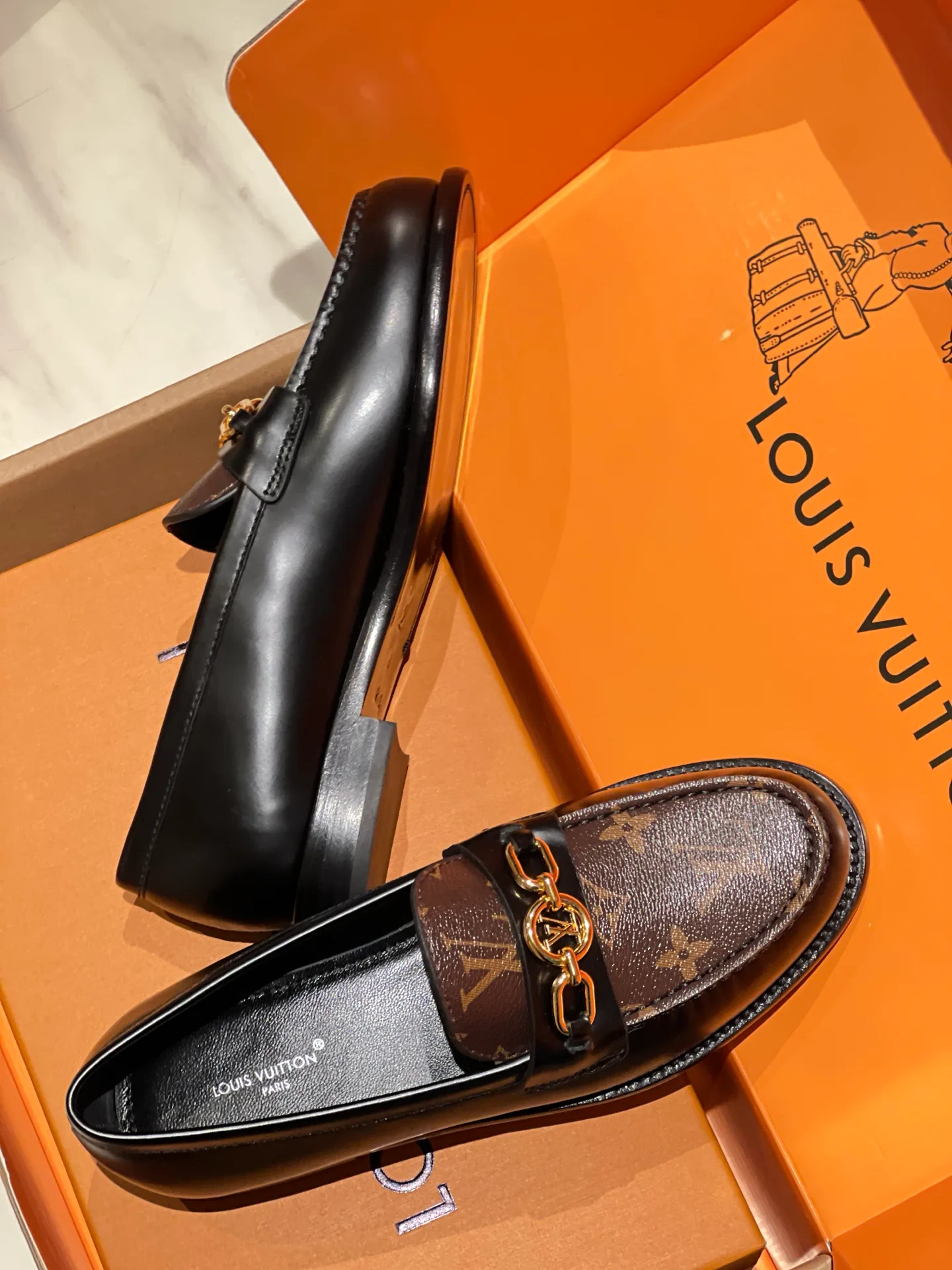 Лоферы И Мокасины Женские Louis Vuitton 19152409