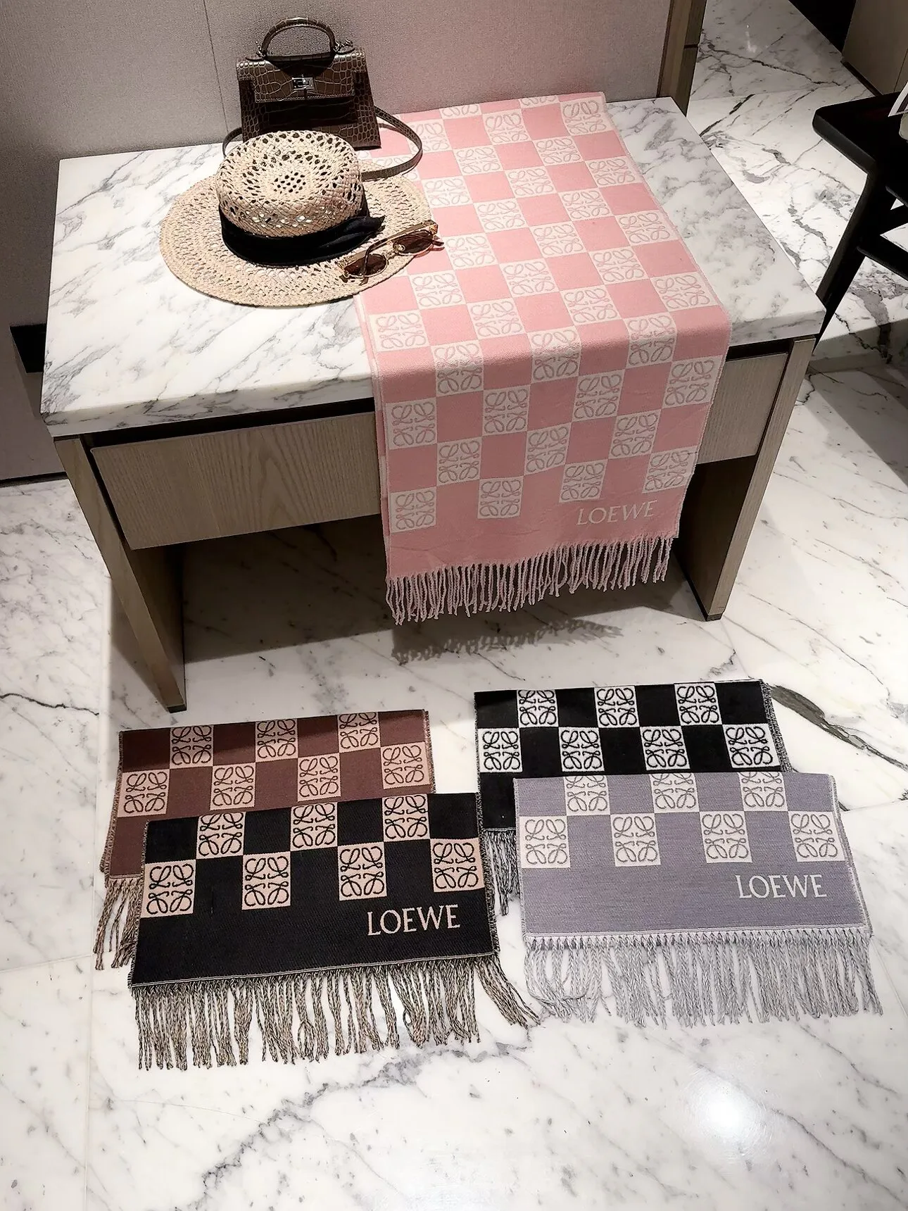 Шарфы Loewe 18377553