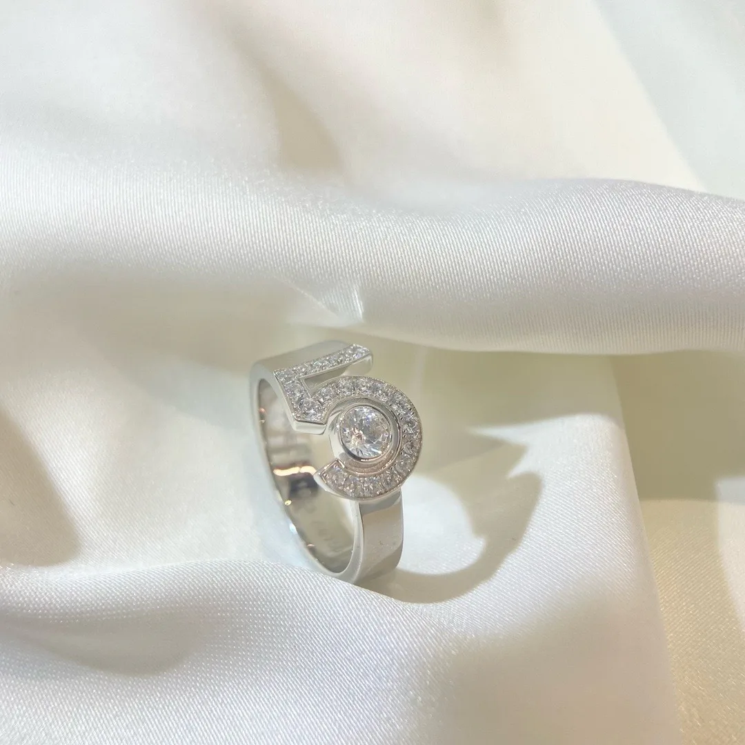 Бижутерия Chanel 17892489