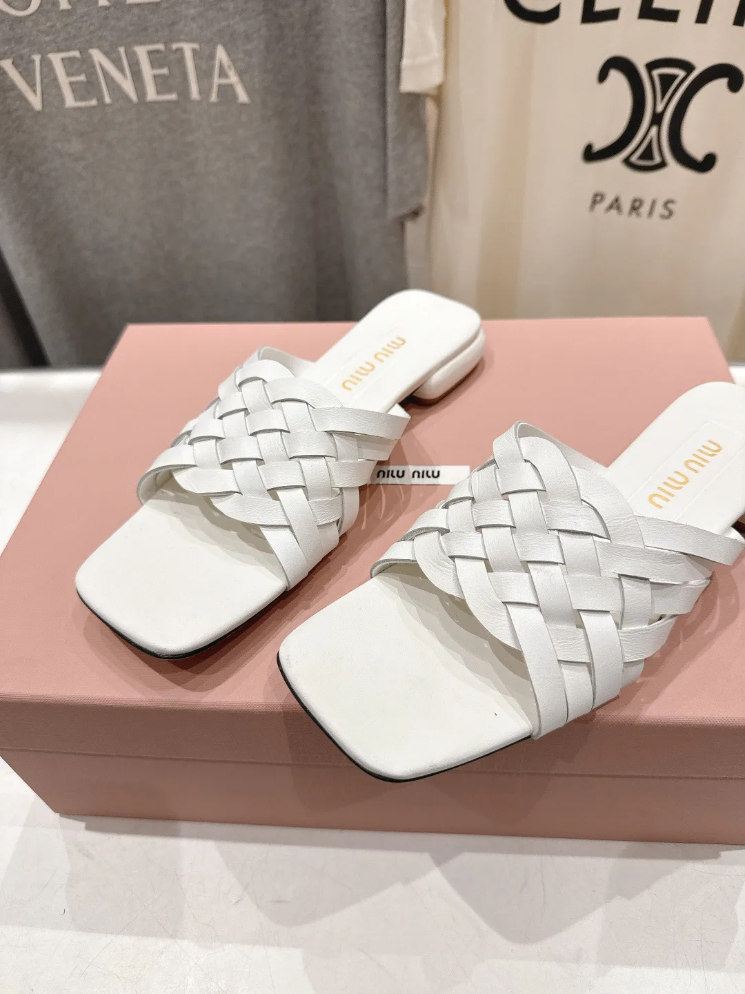 Шлепанцы Женские Miu Miu 1725589