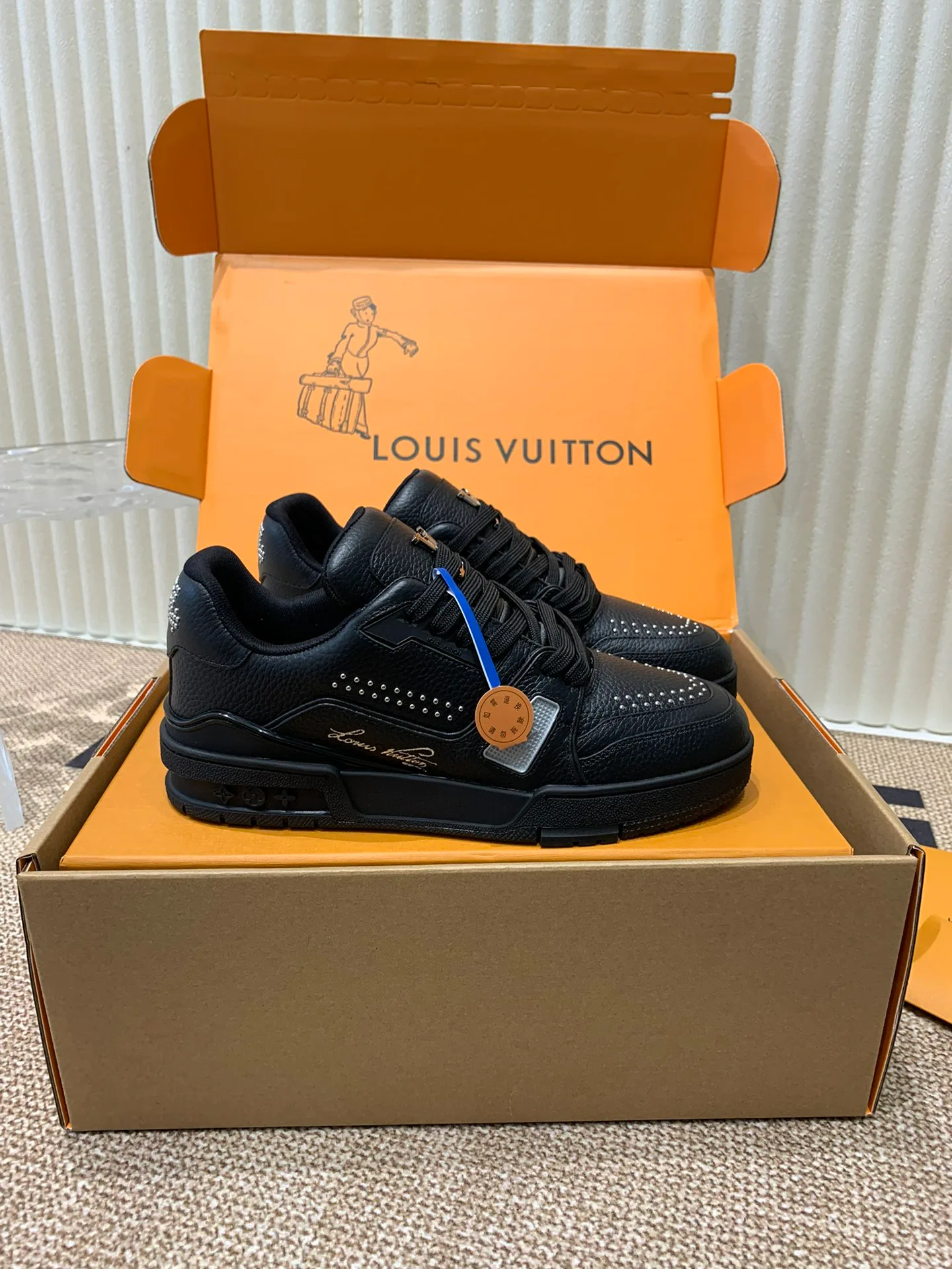 Кроссовки Женские Louis Vuitton 6152330