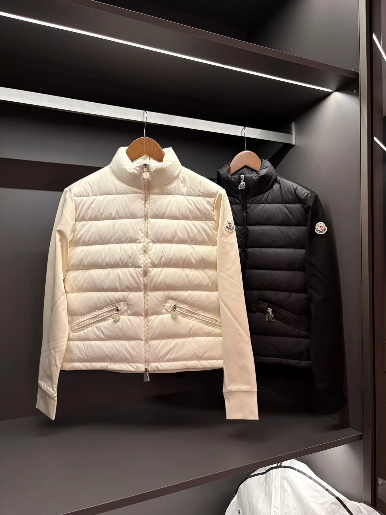 Куртки И Пуховики Женские Moncler 17911356