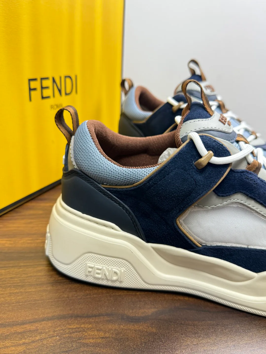 Кроссовки Мужские Fendi 20163784