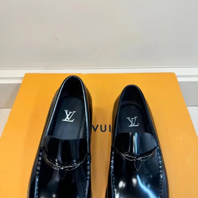 Лоферы И Туфли Мужские Louis Vuitton 18193944