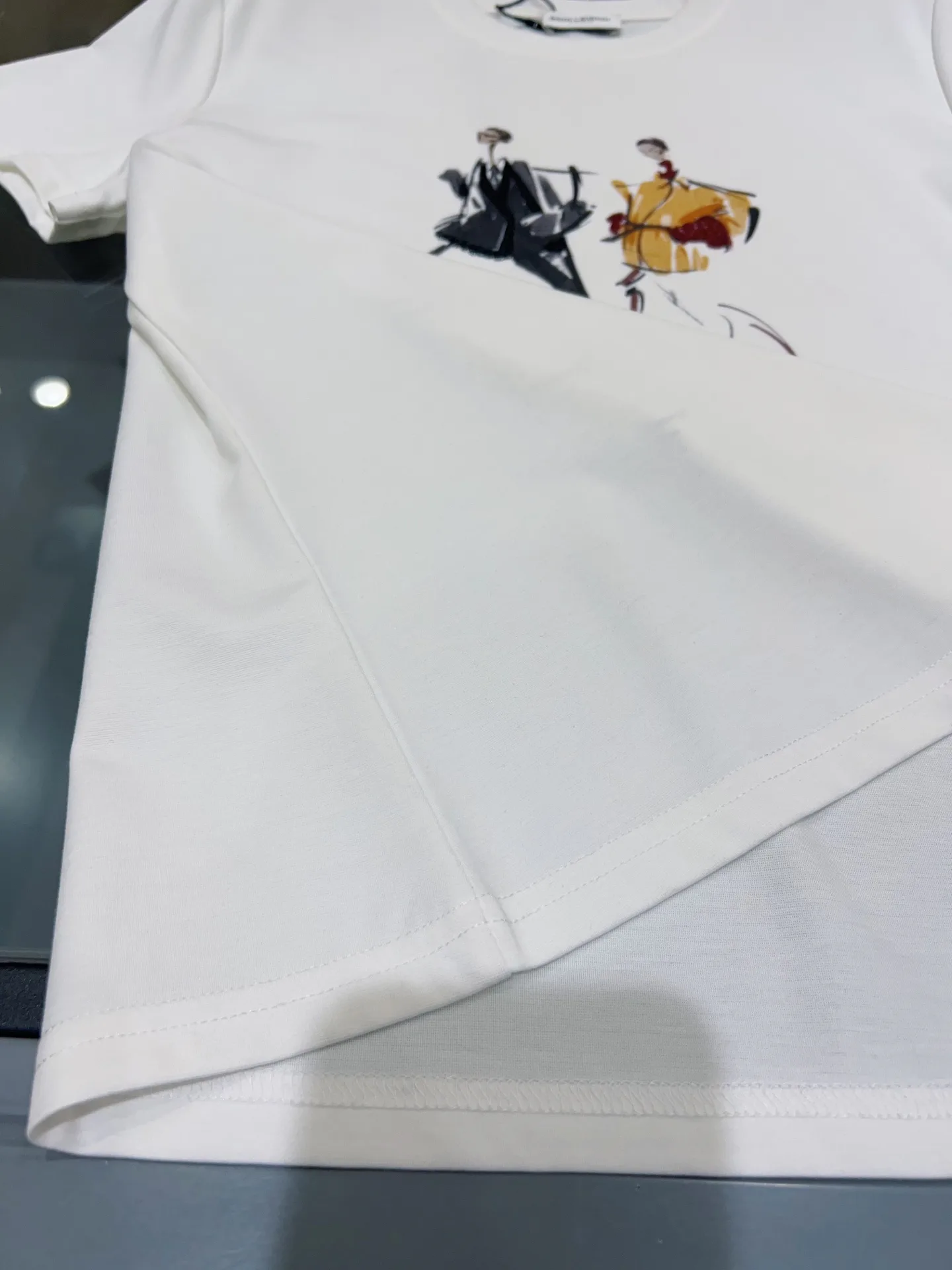 Футболки Женские Saint Laurent 13319721