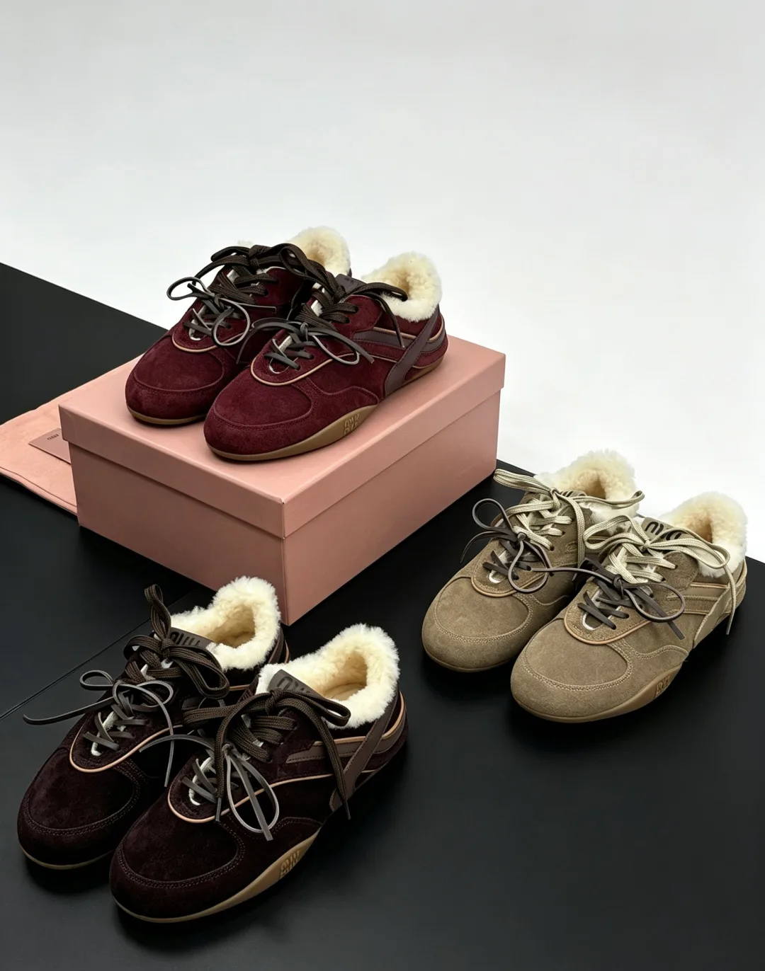 Кроссовки Женские Miu Miu 18223964