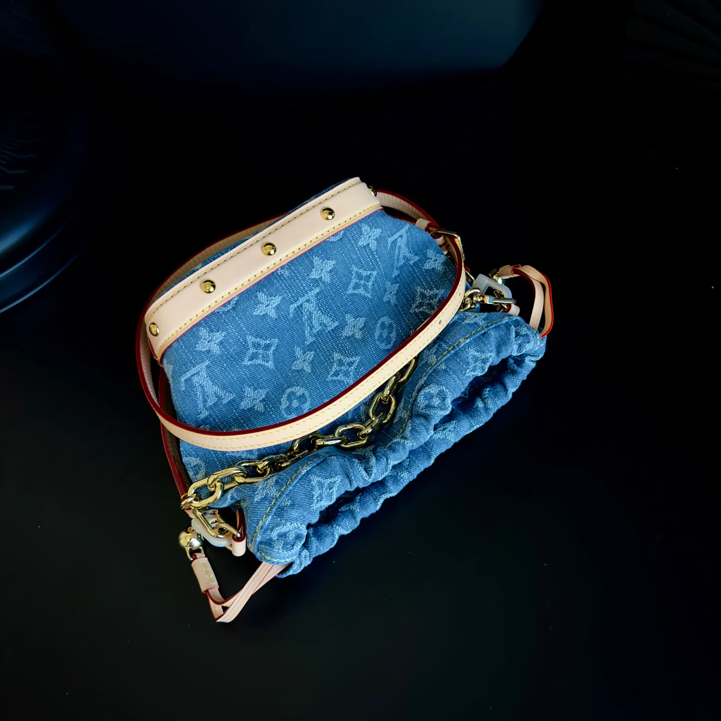 Классические Сумки Женские Louis Vuitton 13208801