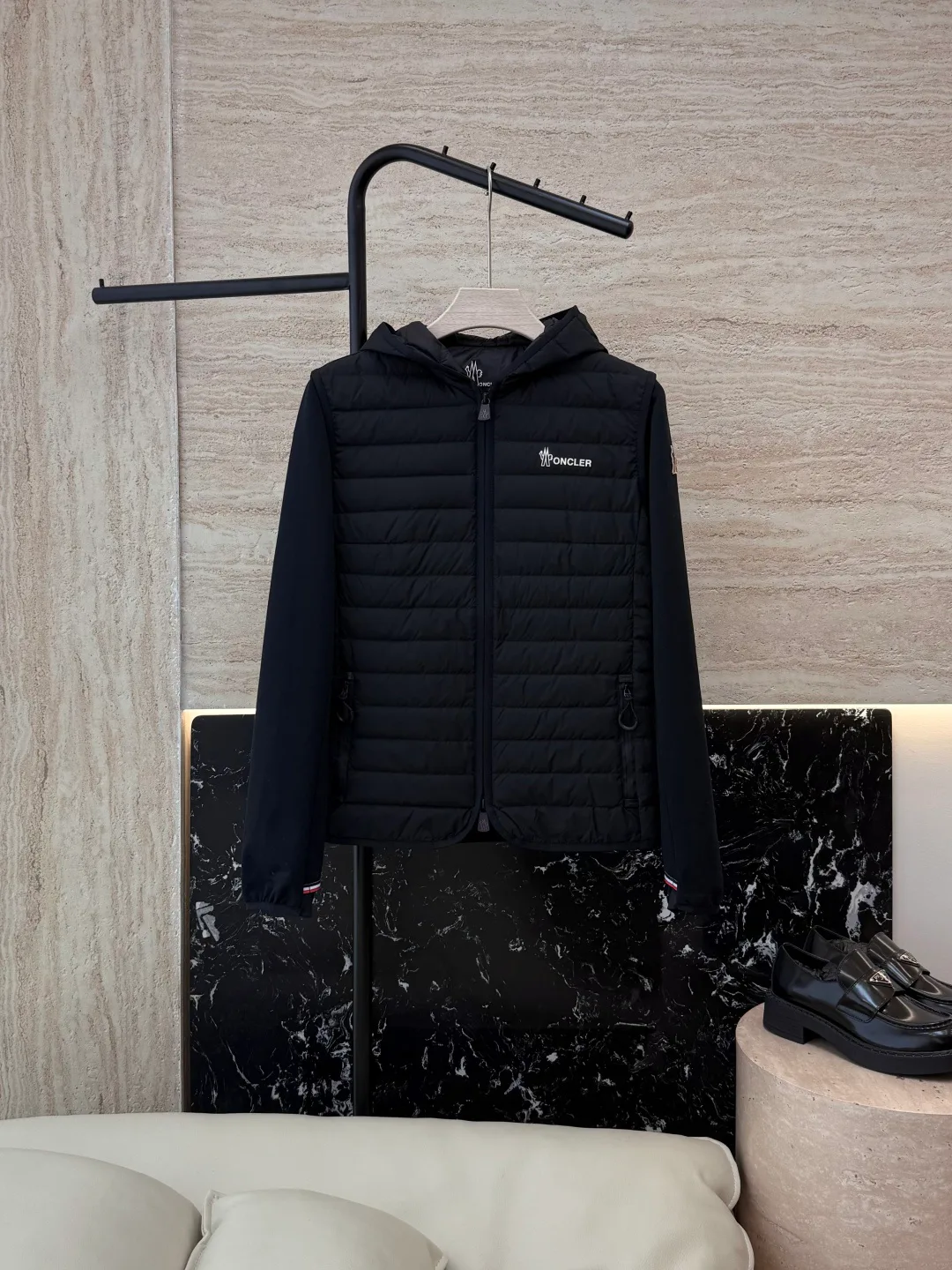 Куртки И Пуховики Женские Moncler 18512976