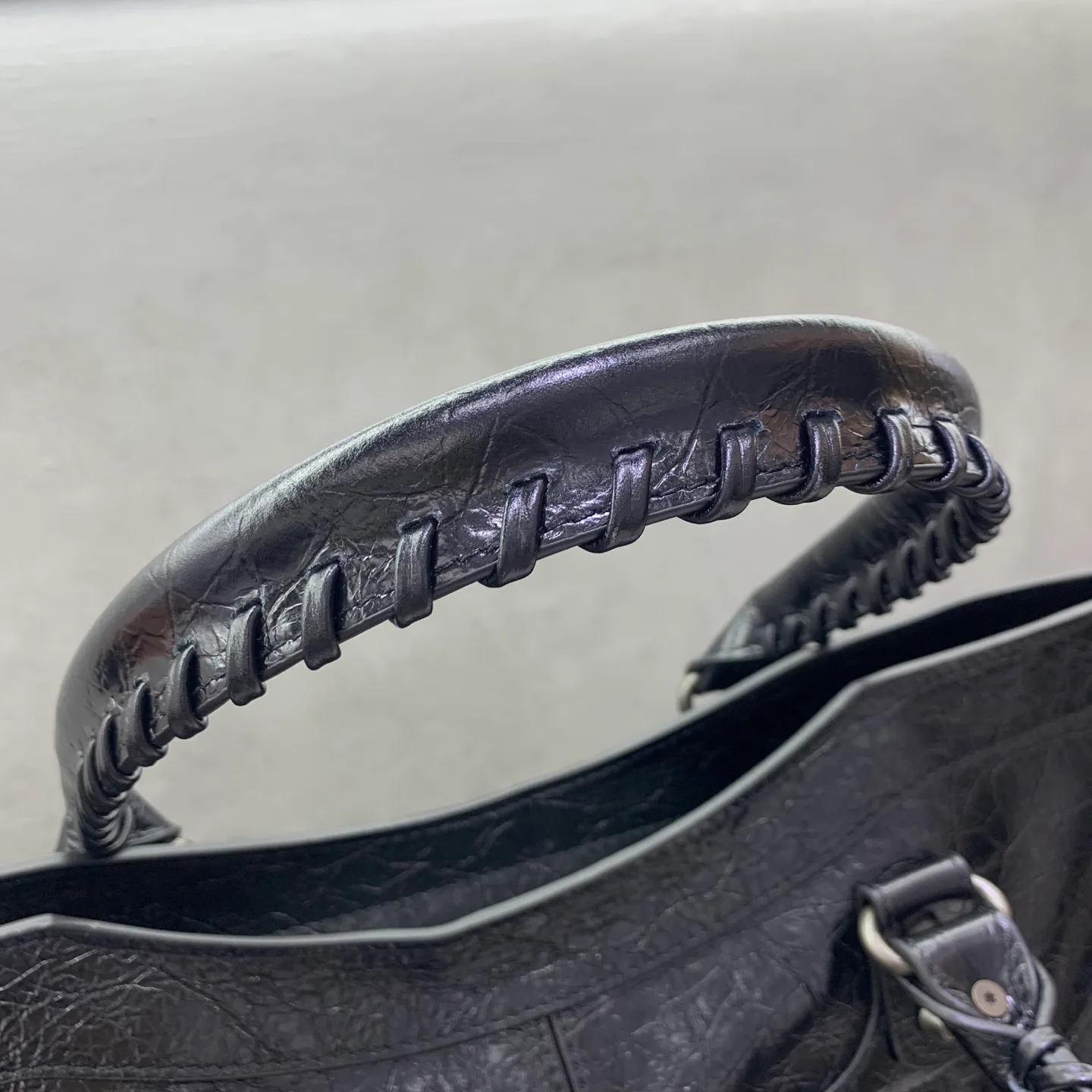 Классические Сумки Женские Balenciaga 18135898