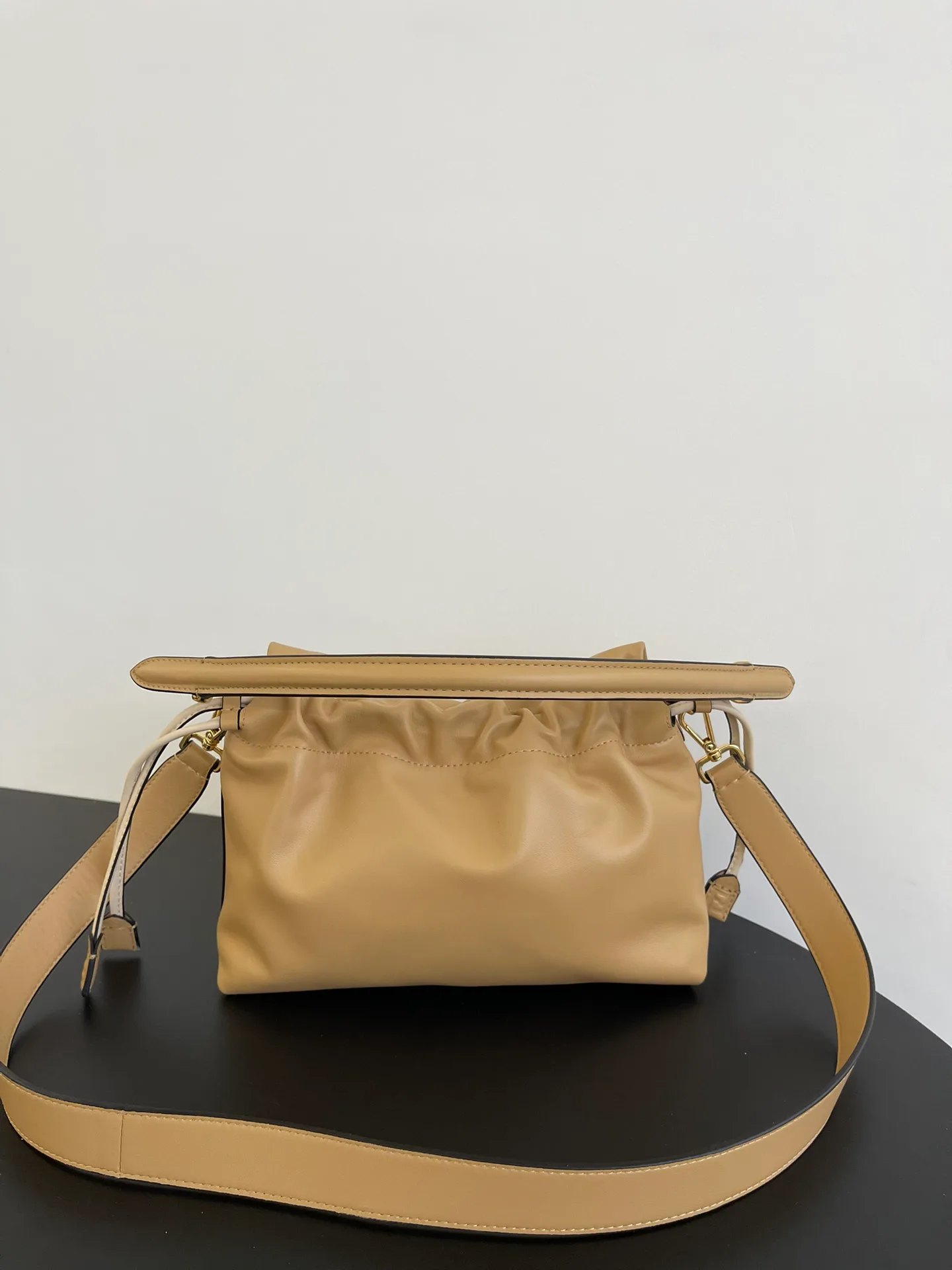 Классические Сумки Женские Fendi 13546215