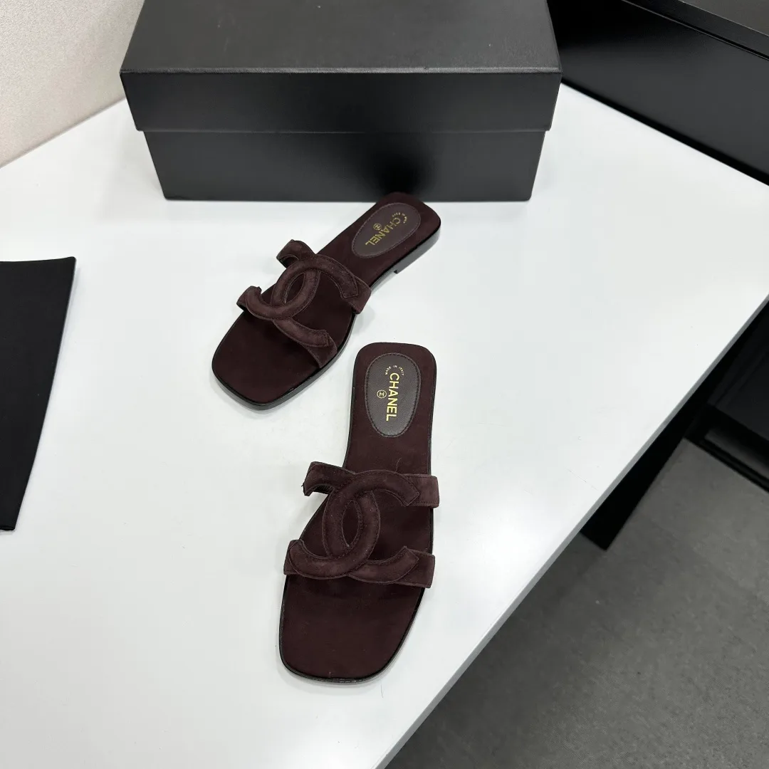 Шлепанцы Женские Chanel 11579301