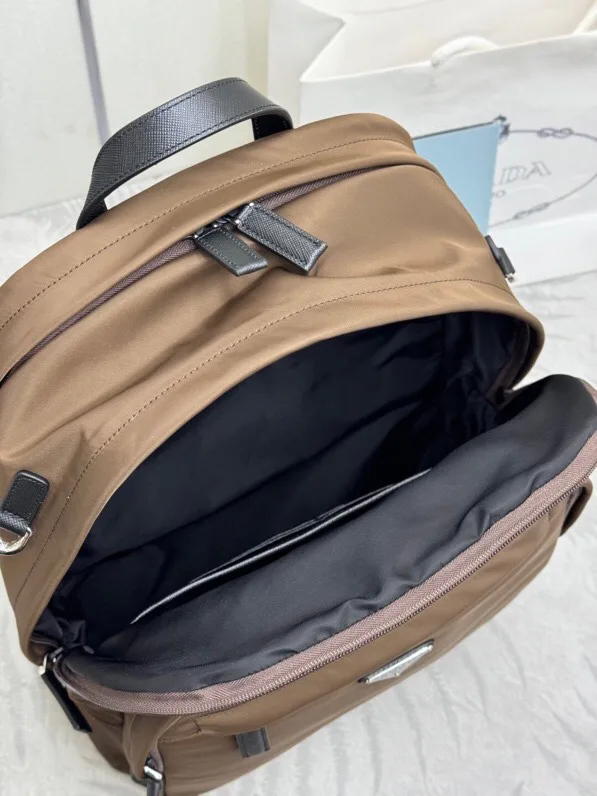 Рюкзаки Женские Prada 18362288