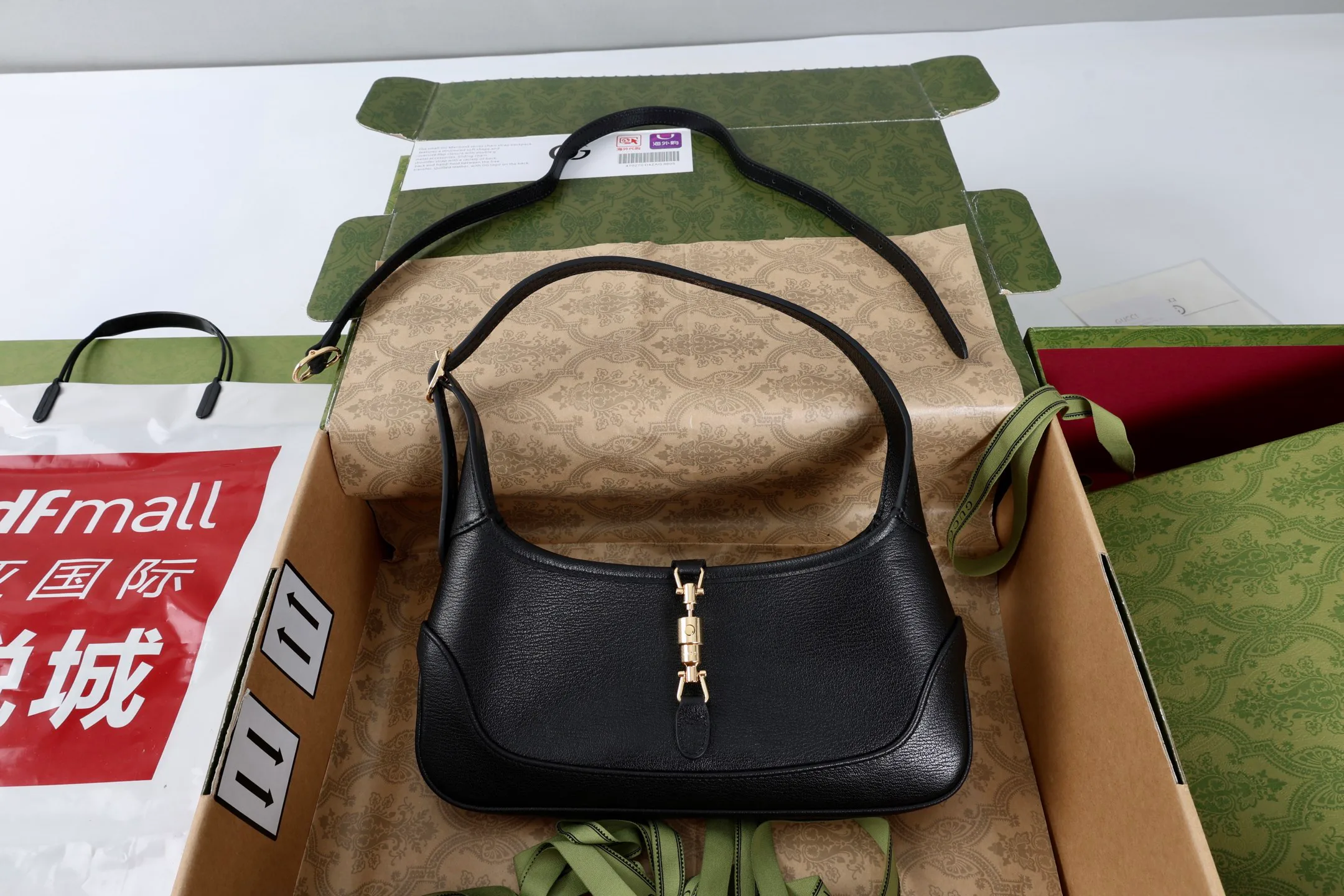 Классические Сумки Женские Gucci 11508423