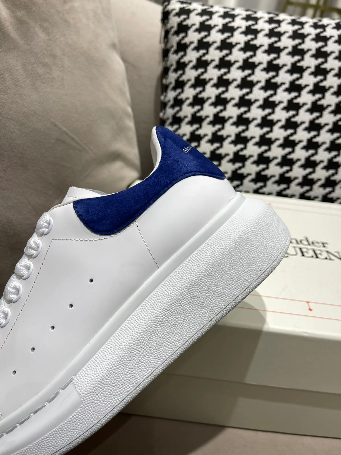 Кеды Женские Alexander Mcqueen 564728