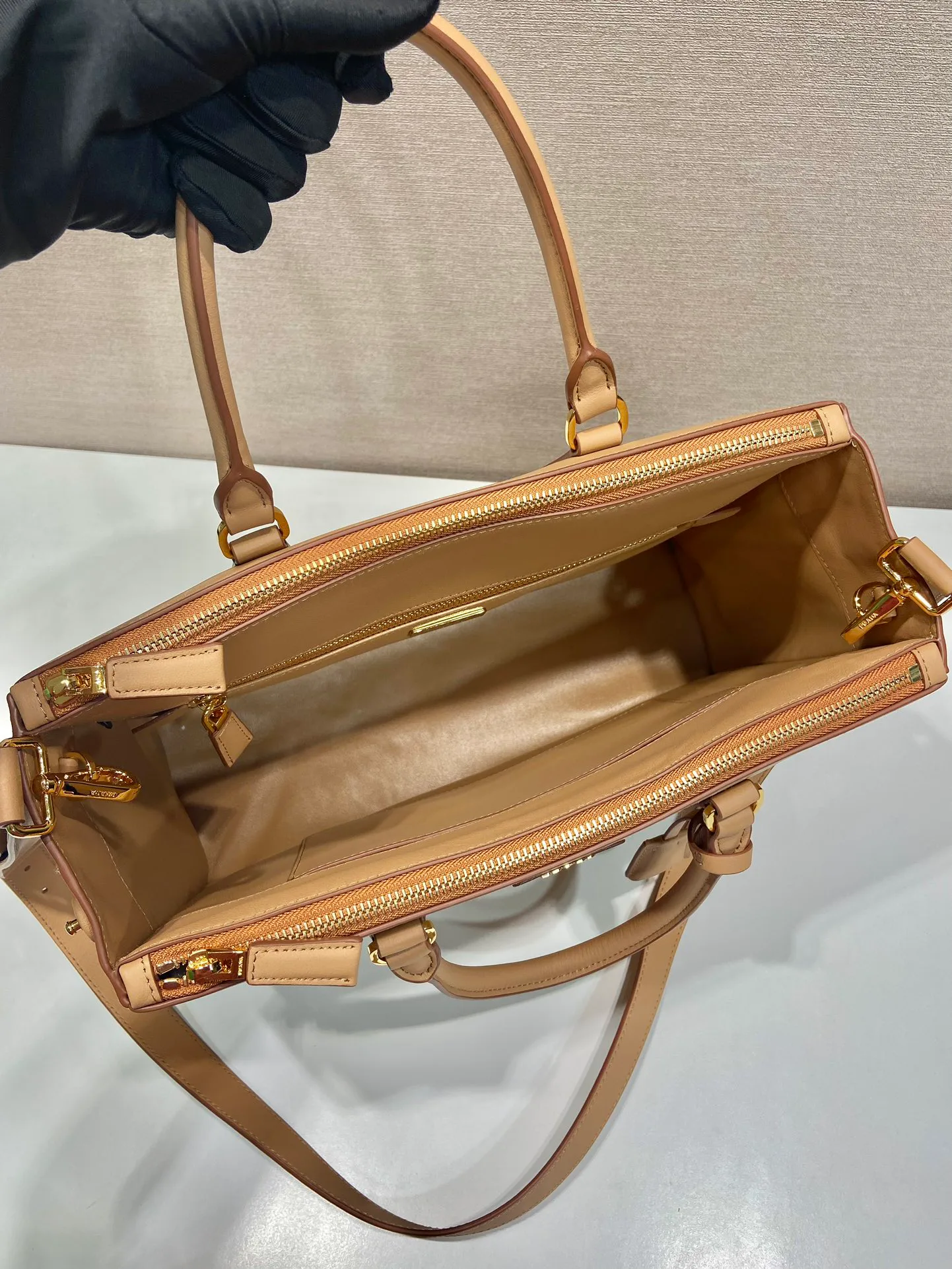 Сумки На Ремне Женские Fendi 19336