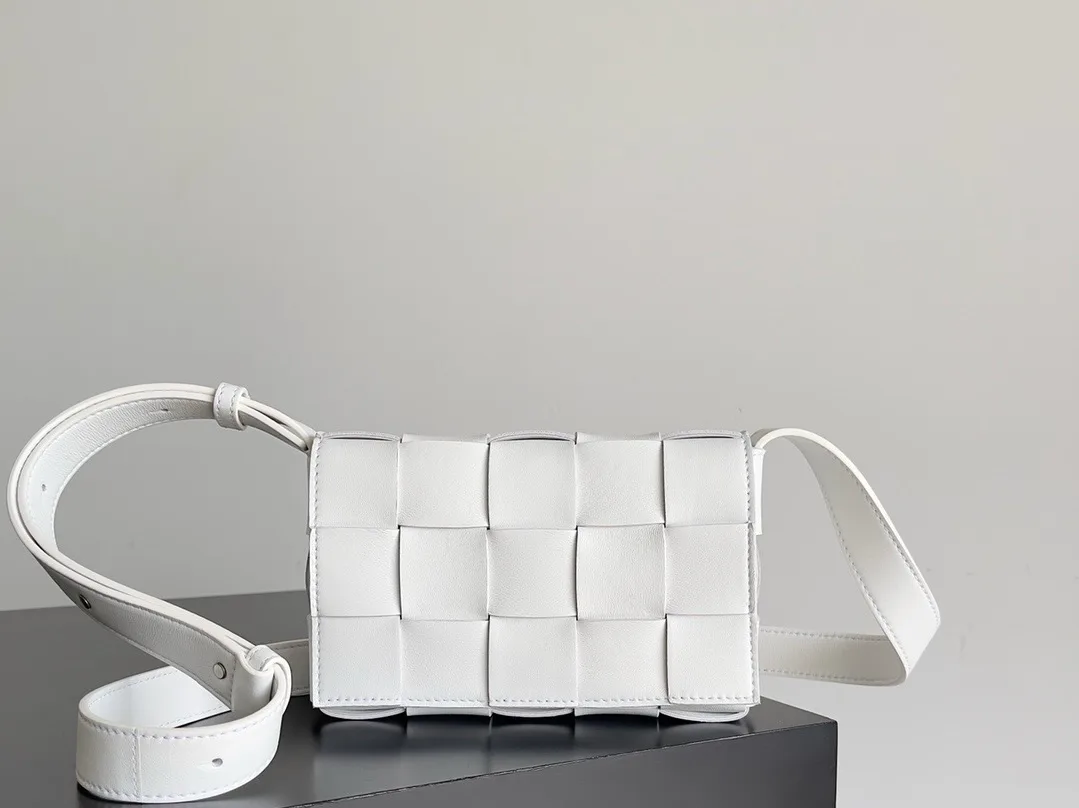 Сумки На Ремне Женские Fendi 1304103