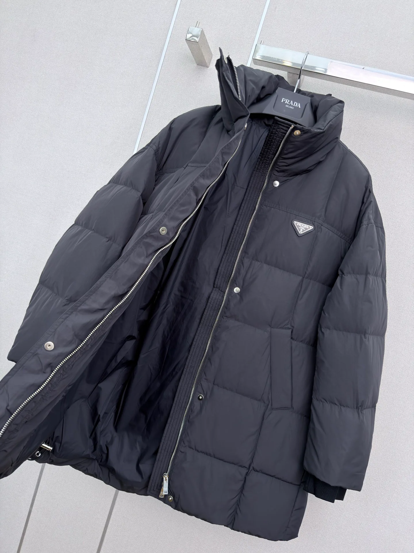 Куртки И Пуховики Женские Prada 18402405