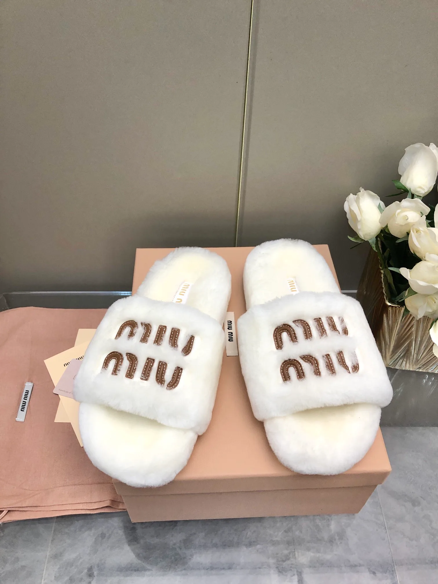 Тапочки Женские Miu Miu 18005820