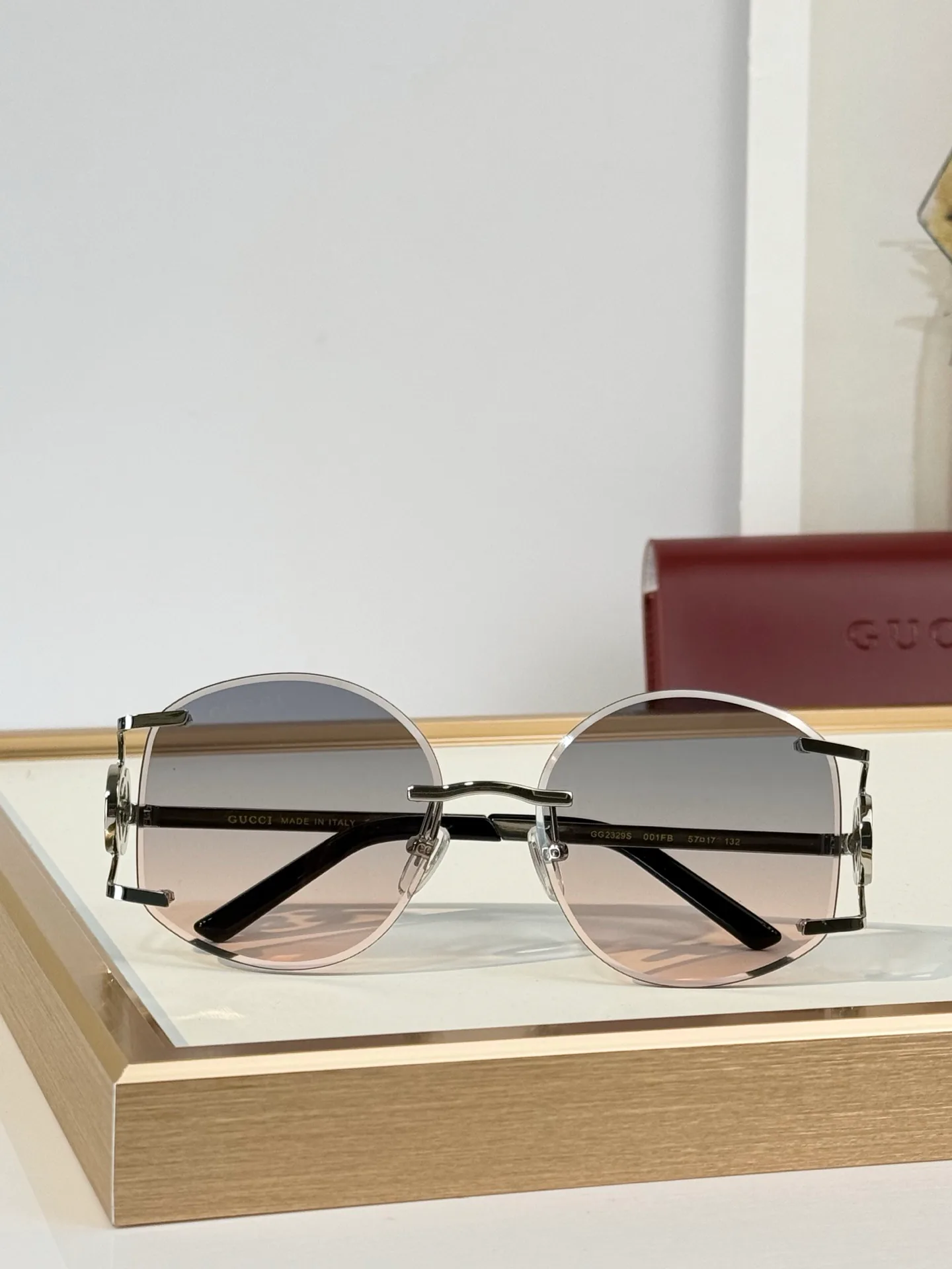 Очки Gucci 18350385