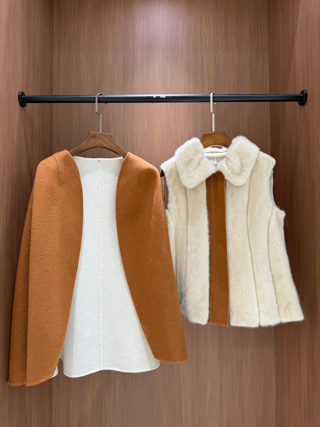 Жилеты Женские Loro Piana 719062