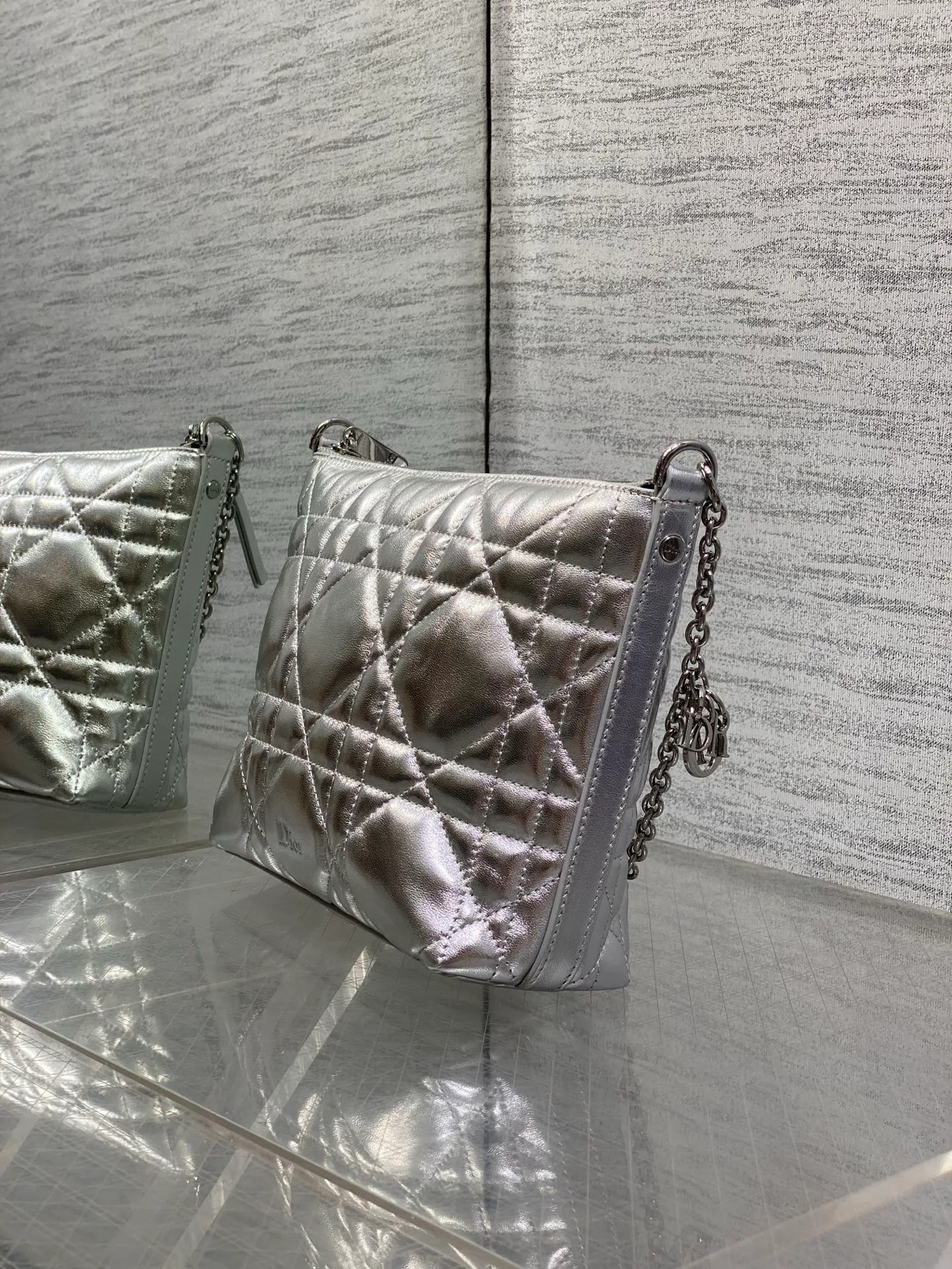 Классические Сумки Женские Christian Dior 17629525