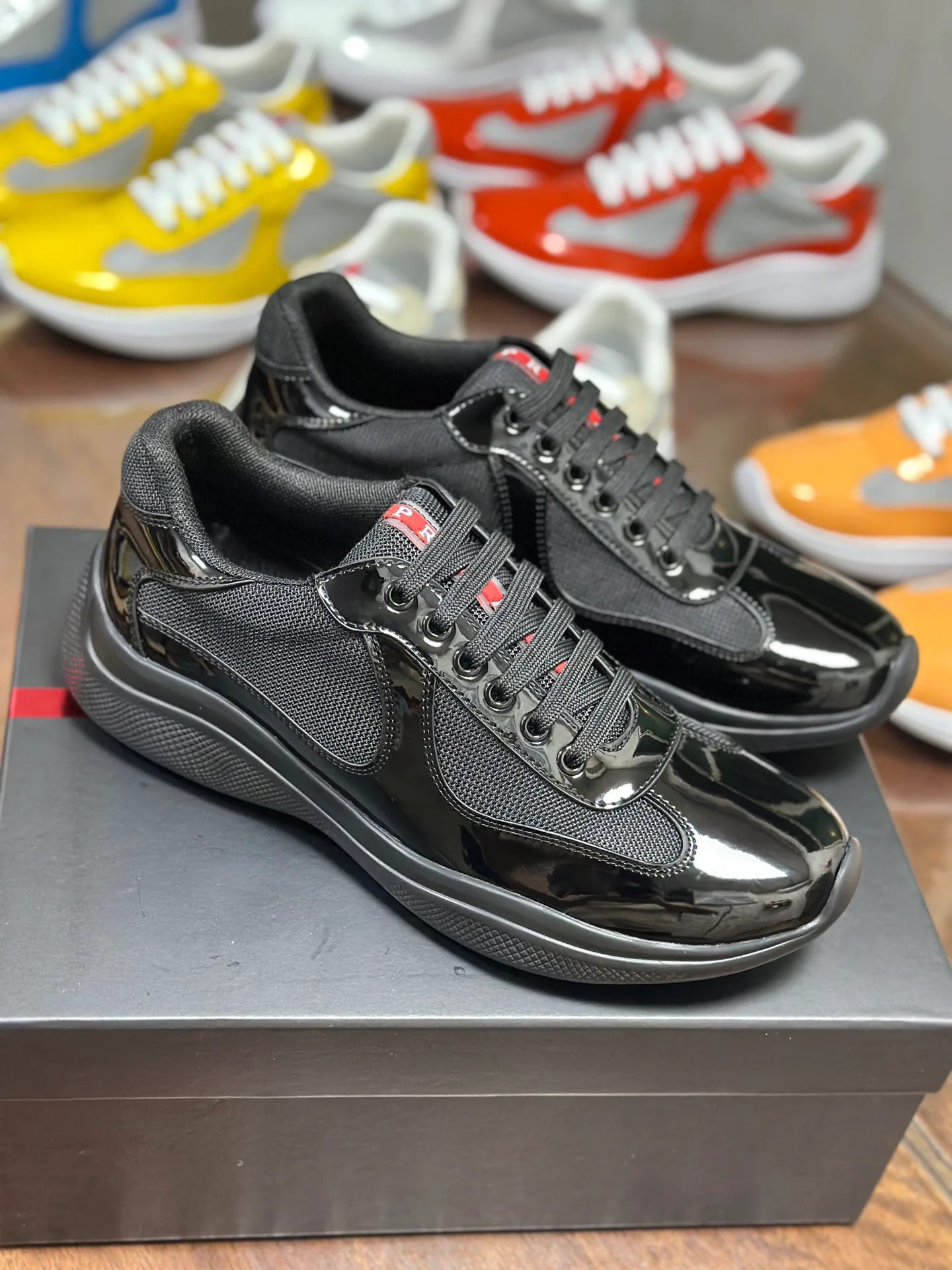 Кроссовки Женские Prada 18262254