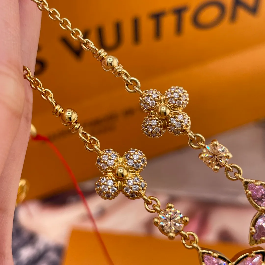 Бижутерия Louis Vuitton 18441628
