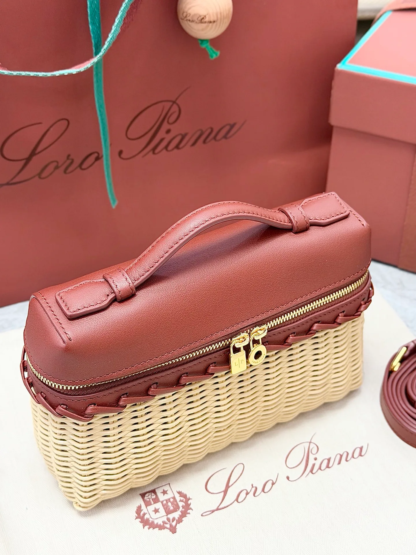 Классические Сумки Женские Loro Piana 17565028
