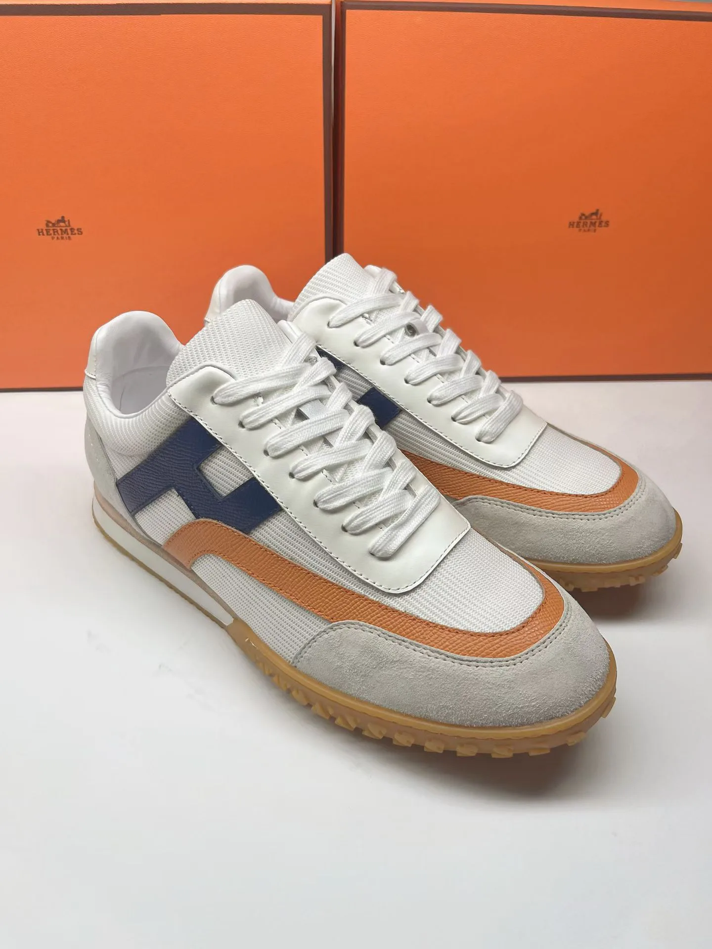 Кроссовки Женские Hermes 11765349