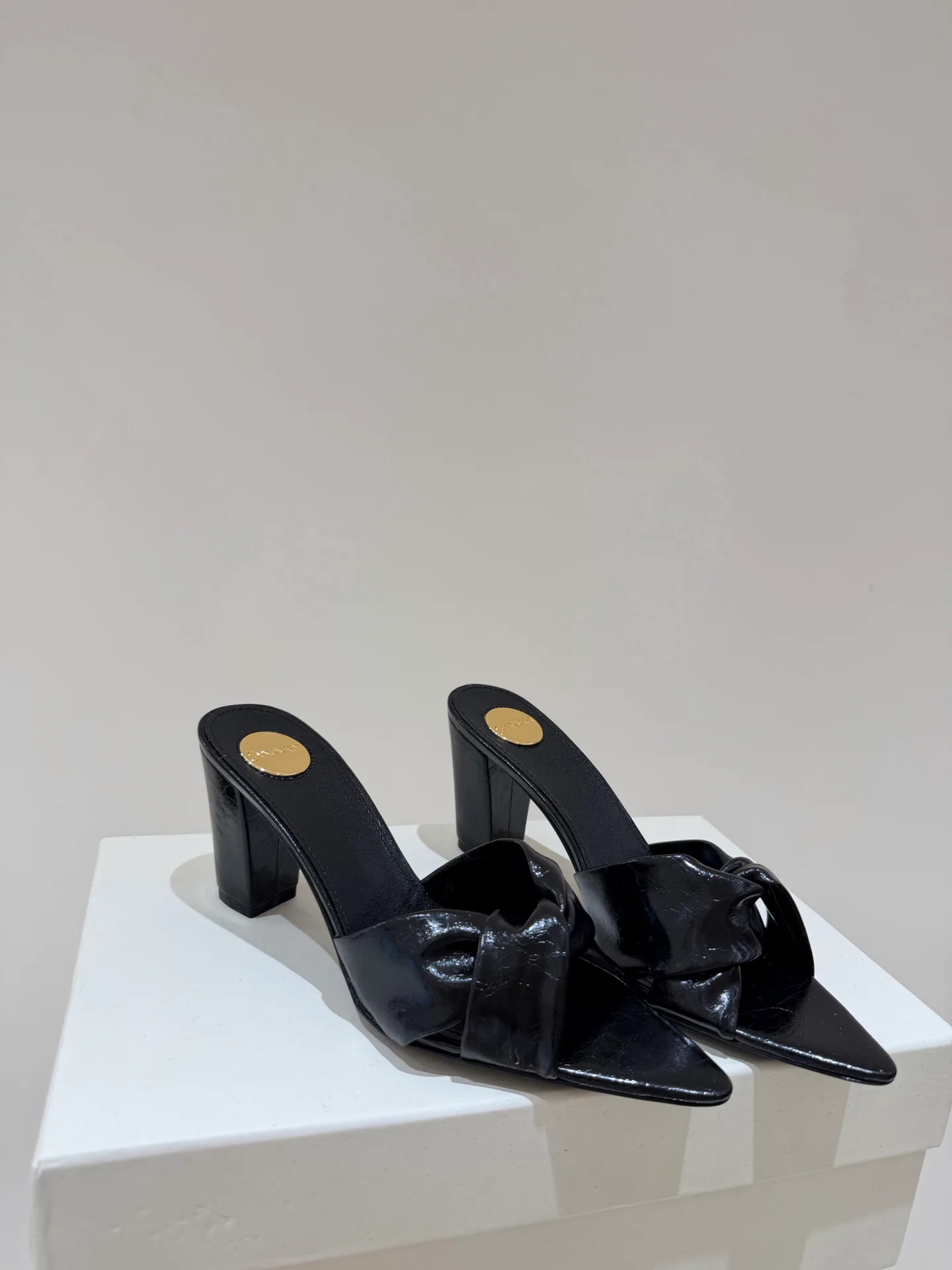 Босоножки Женские Saint Laurent 11525861