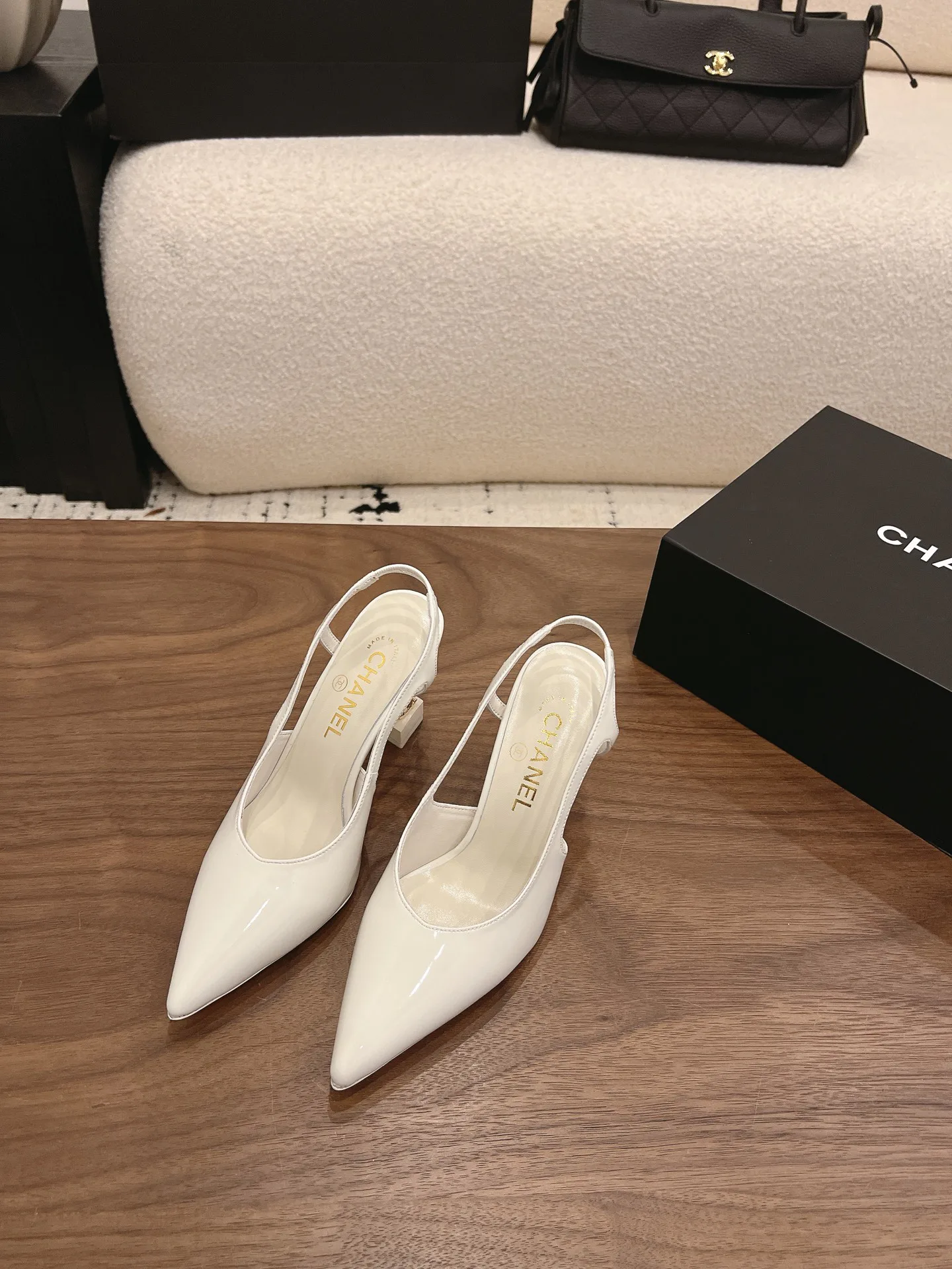 Туфли Женские Chanel 17342735