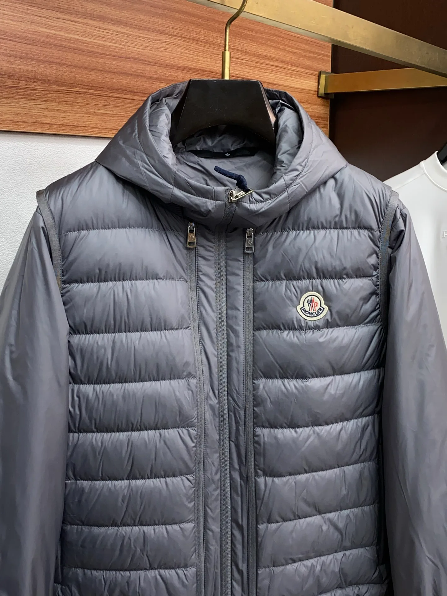 Куртки И Пуховики Мужские Moncler 5093756