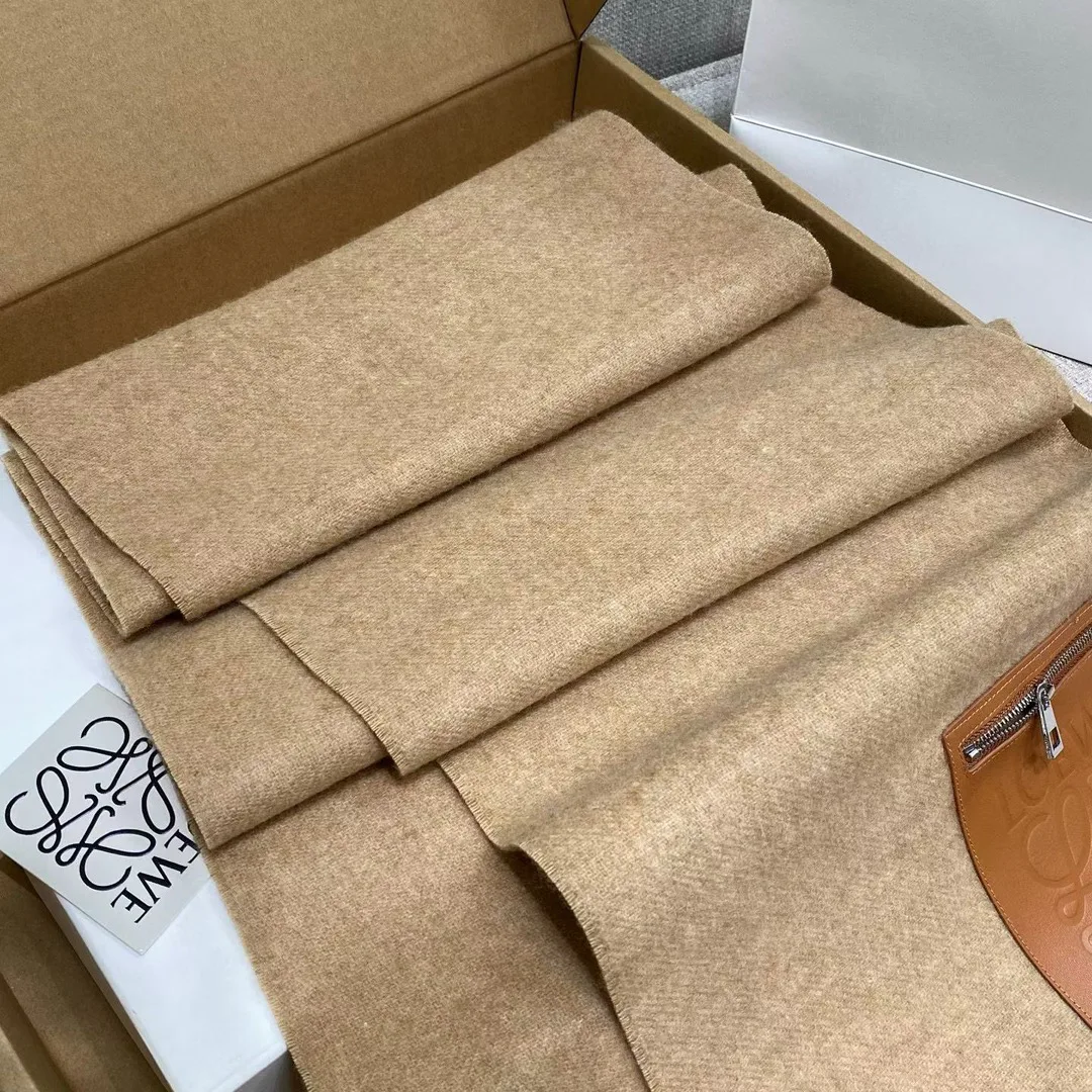 Шарфы Loewe 1248205