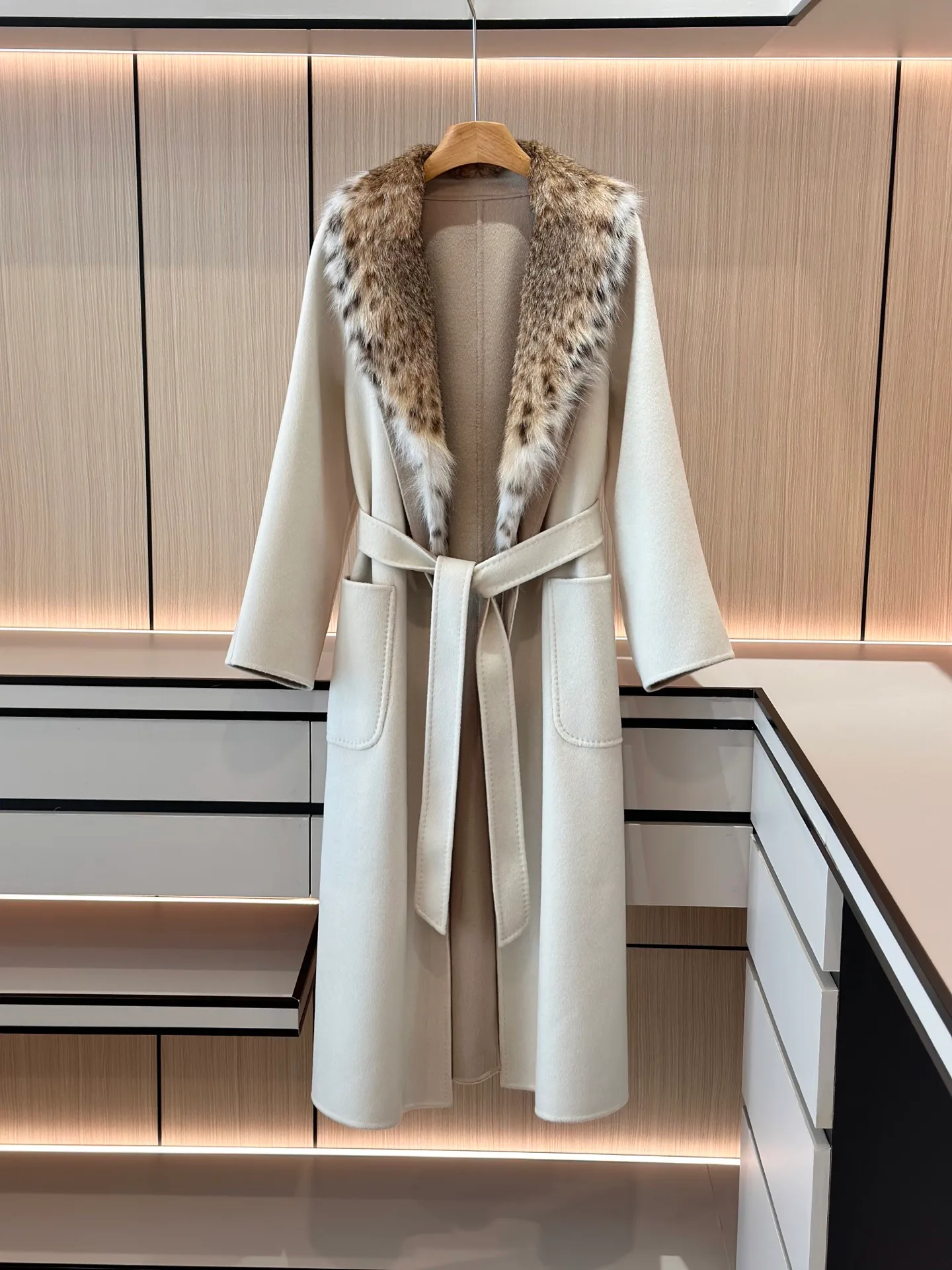 Пальто Женские Loro Piana 18999918