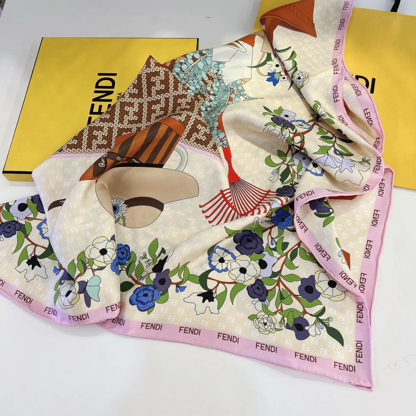 Платки Fendi 13447615