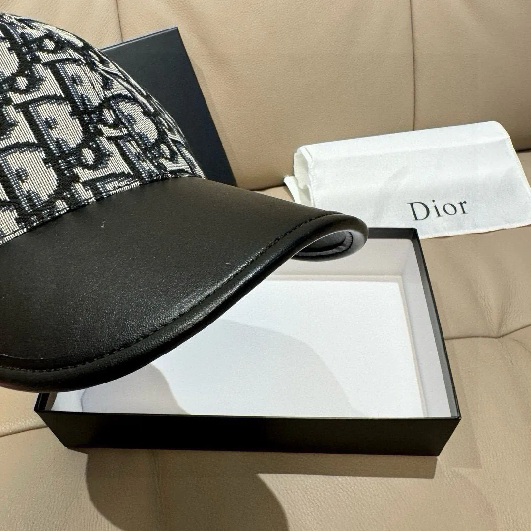 Головные Уборы Christian Dior 11529631