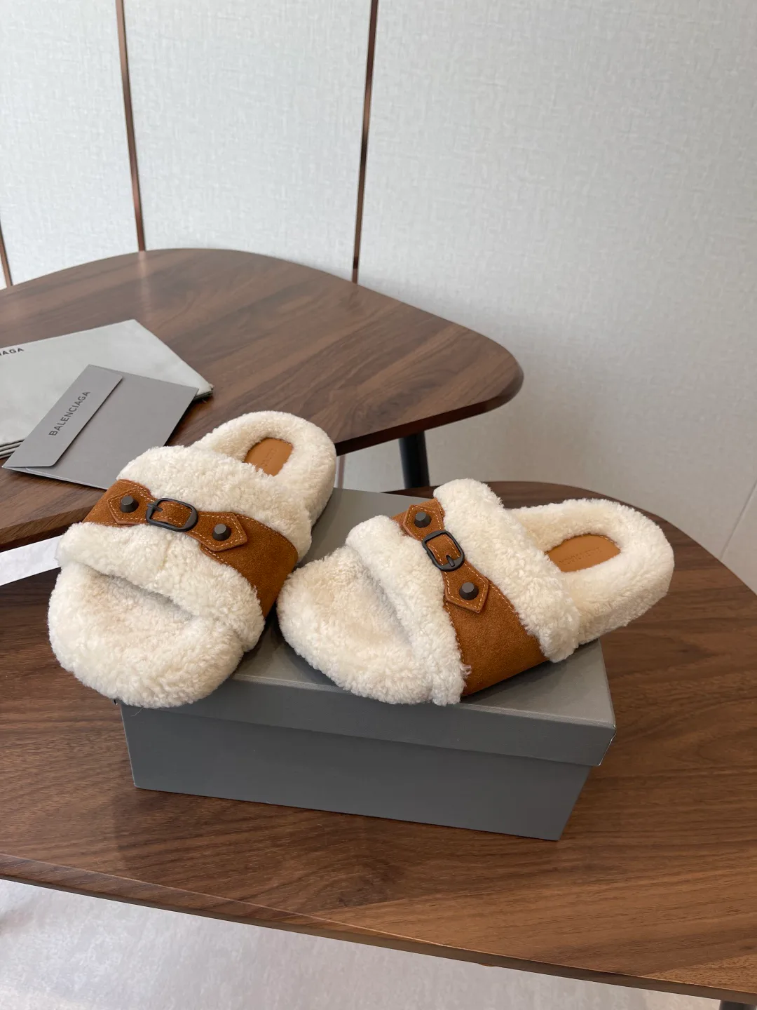 Тапочки Женские Balenciaga 170574