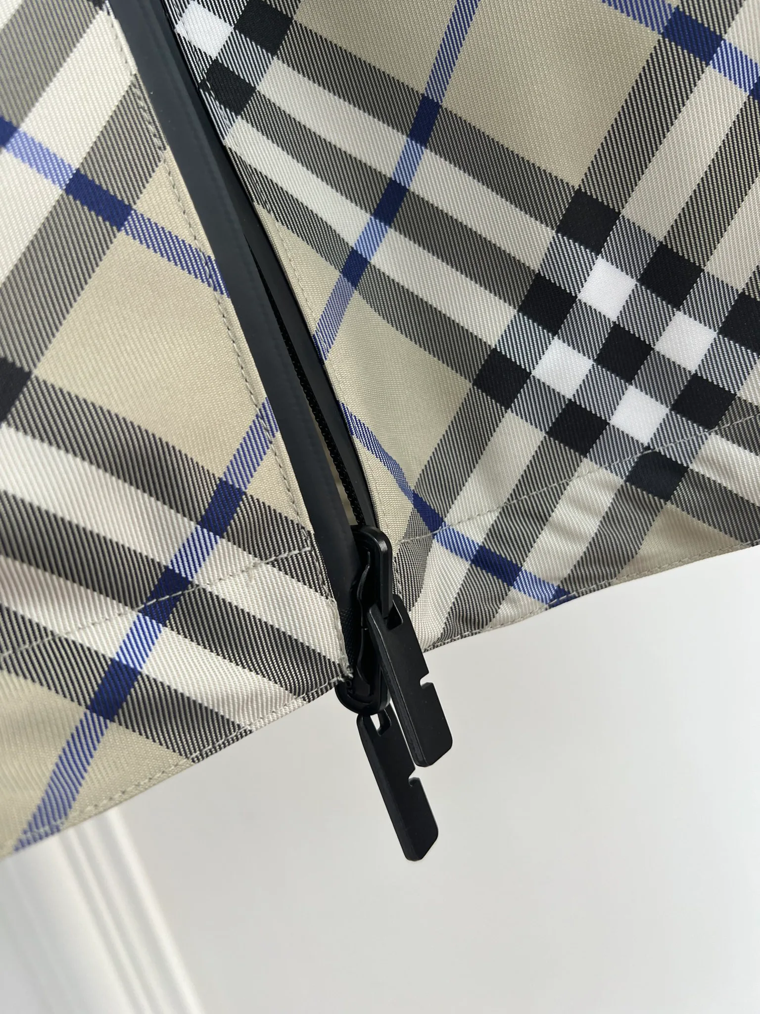 Куртки И Пуховики Женские Burberry 18415772
