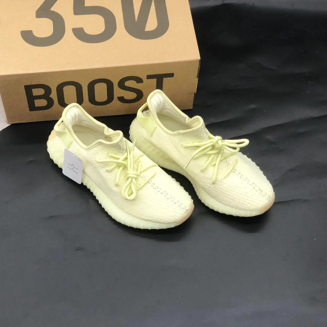 Кроссовки Женские Yeezy 17388180
