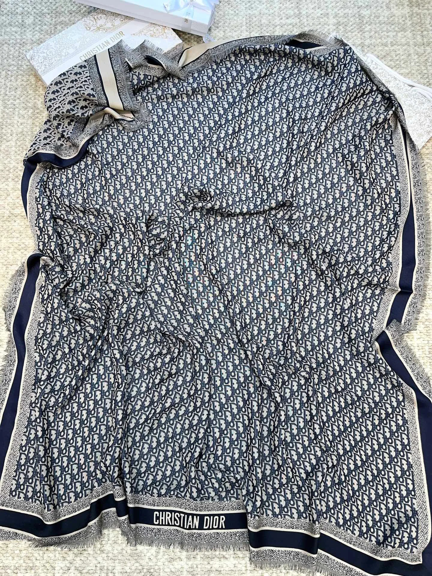 Шарфы Christian Dior 17874833