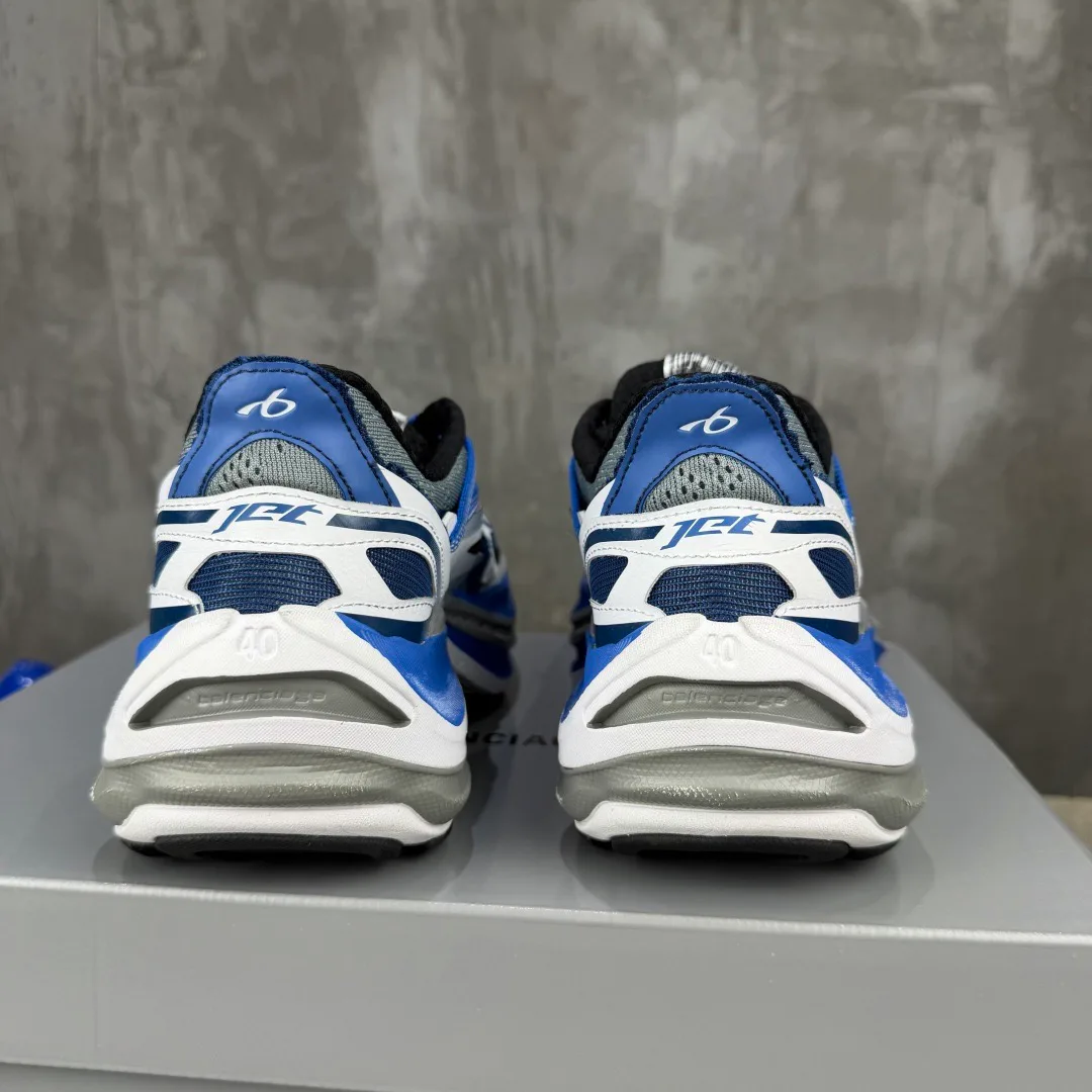 Кроссовки Женские Balenciaga 17787125