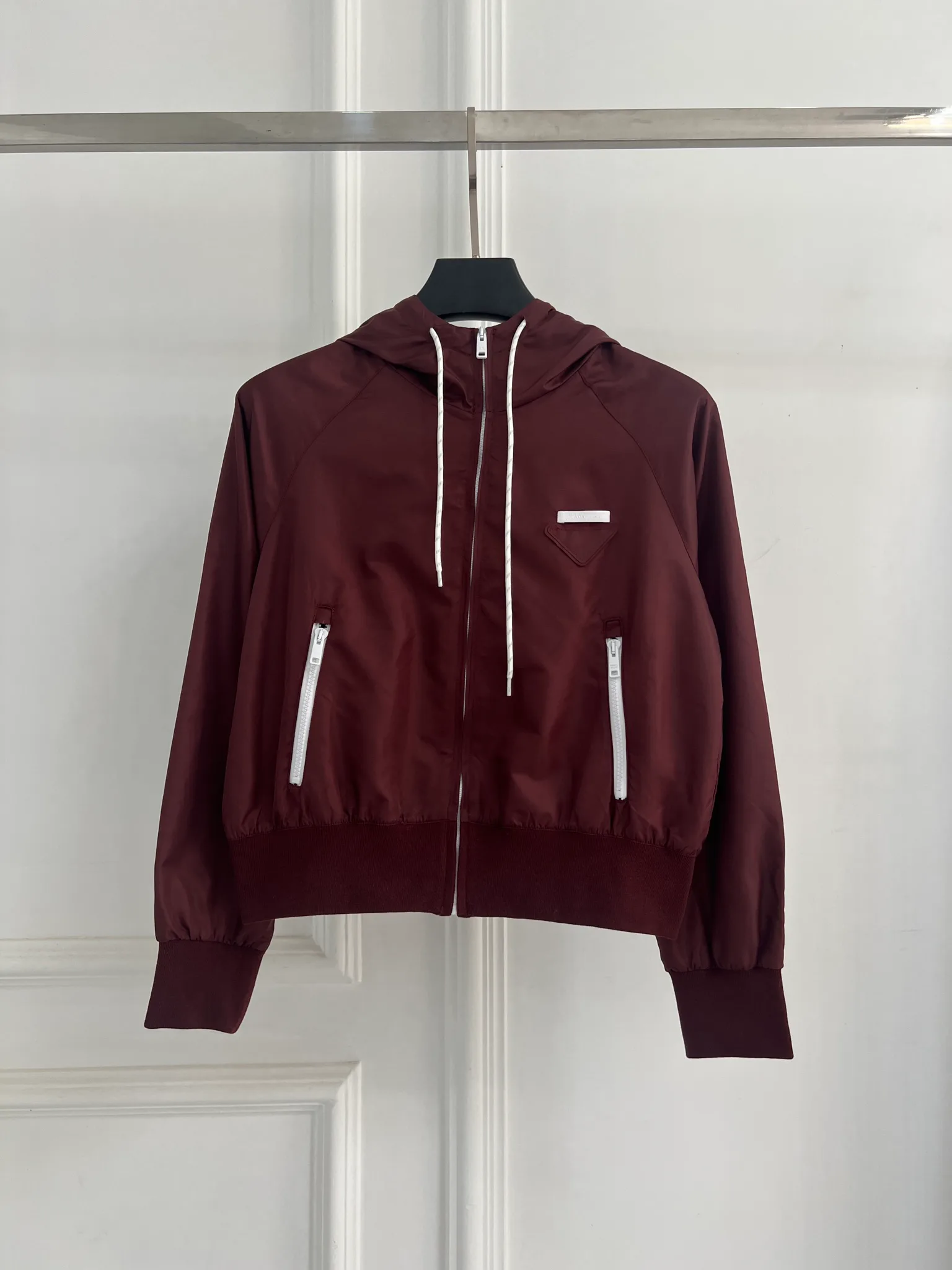 Куртки И Пуховики Женские Prada 9269251